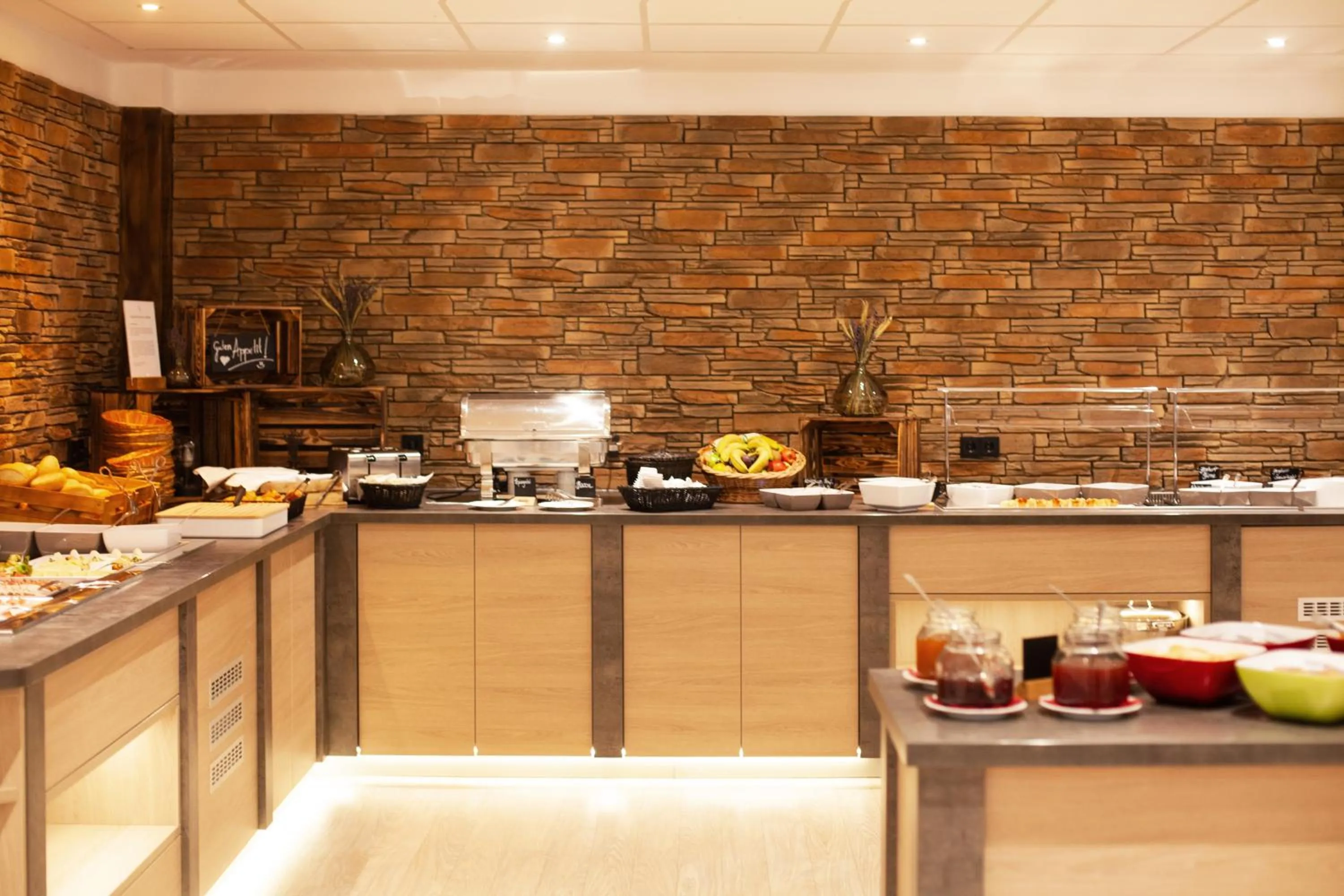 Food and drinks in Waldhotel Eiche