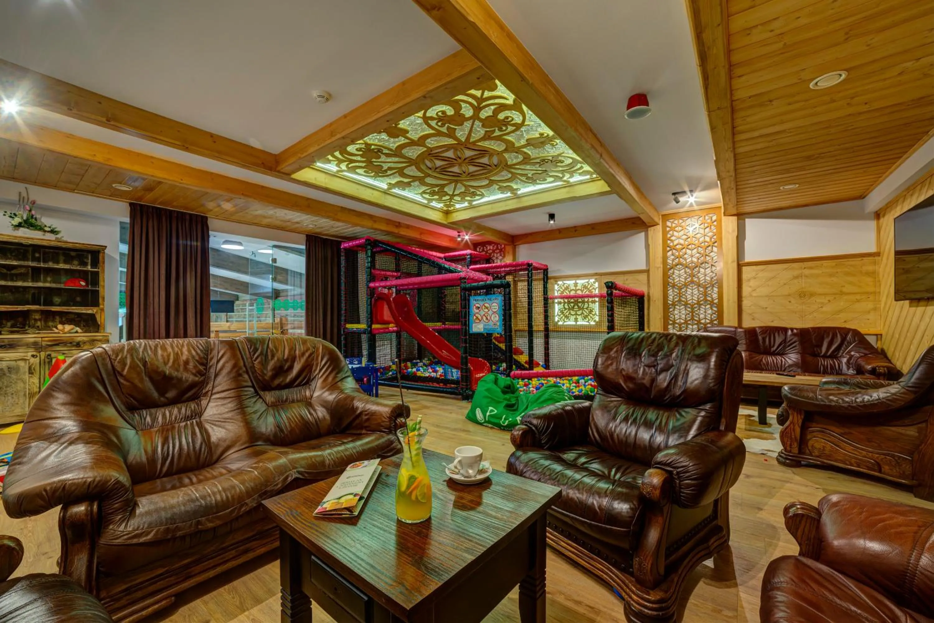 Children play ground in Hotel Strachan Family Jasná