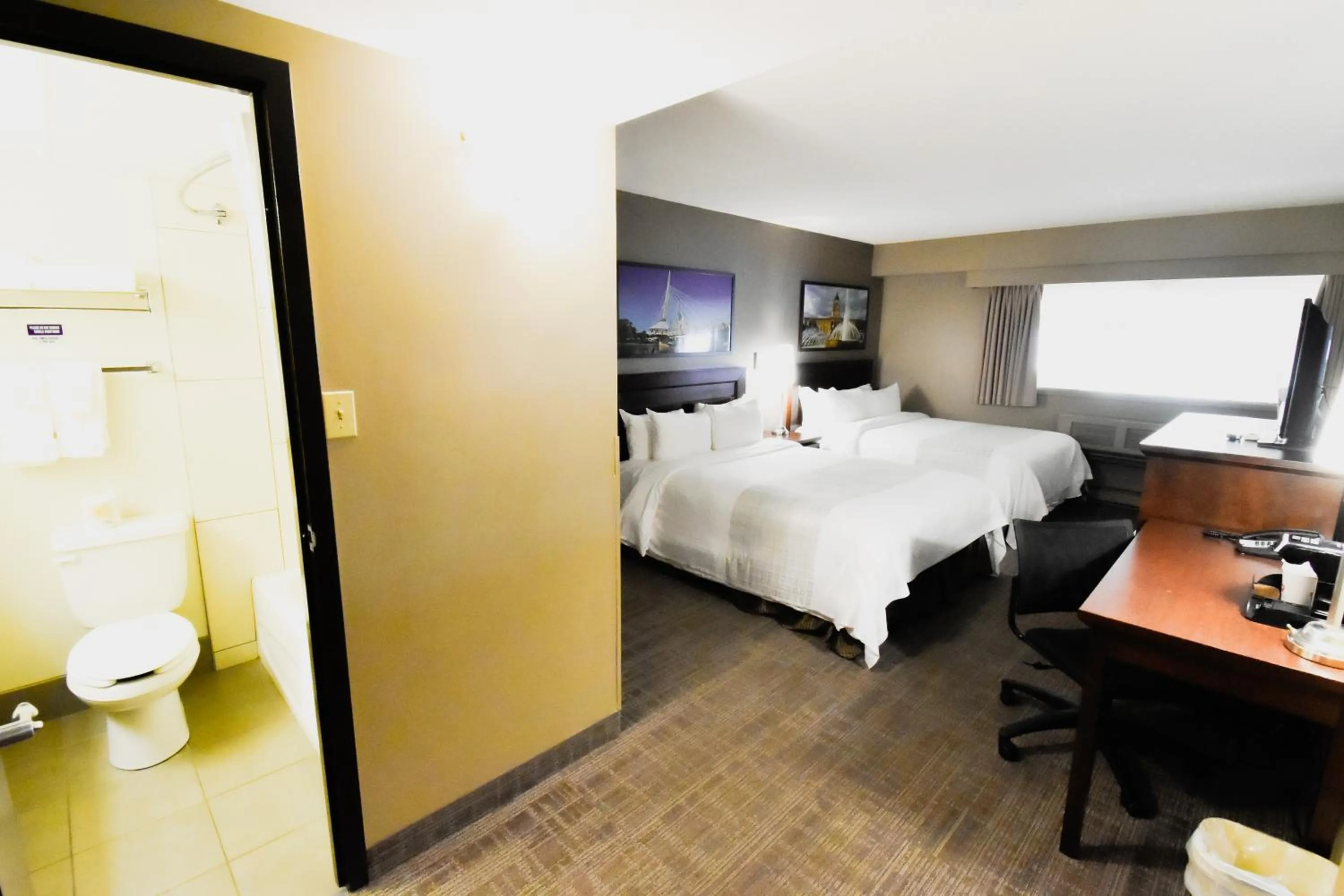 Photo of the whole room, Bed in Canad Inns Destination Centre Polo Park