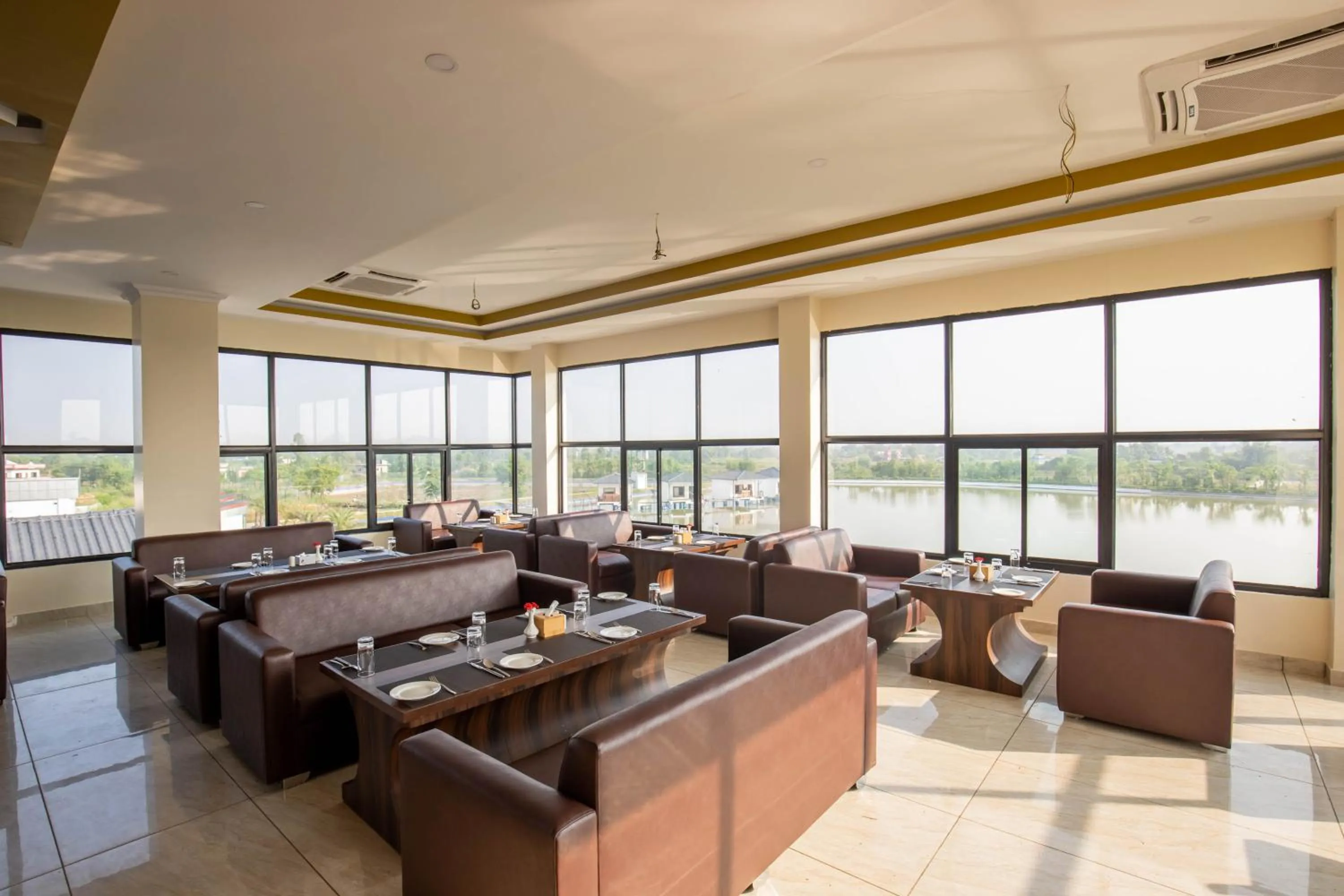 Restaurant/places to eat in Lumbini Palace Resort