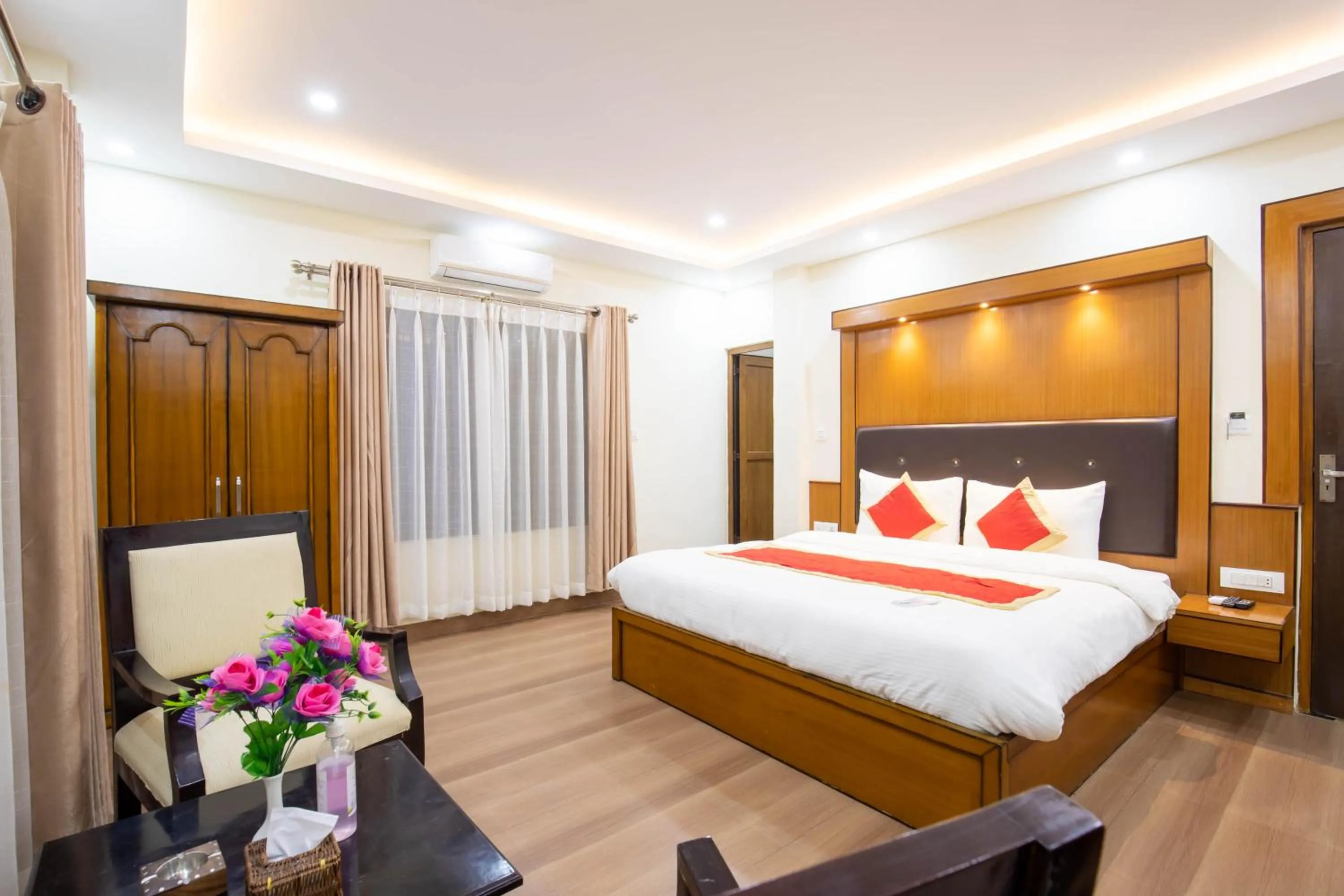 Bedroom, Bed in Lumbini Palace Resort