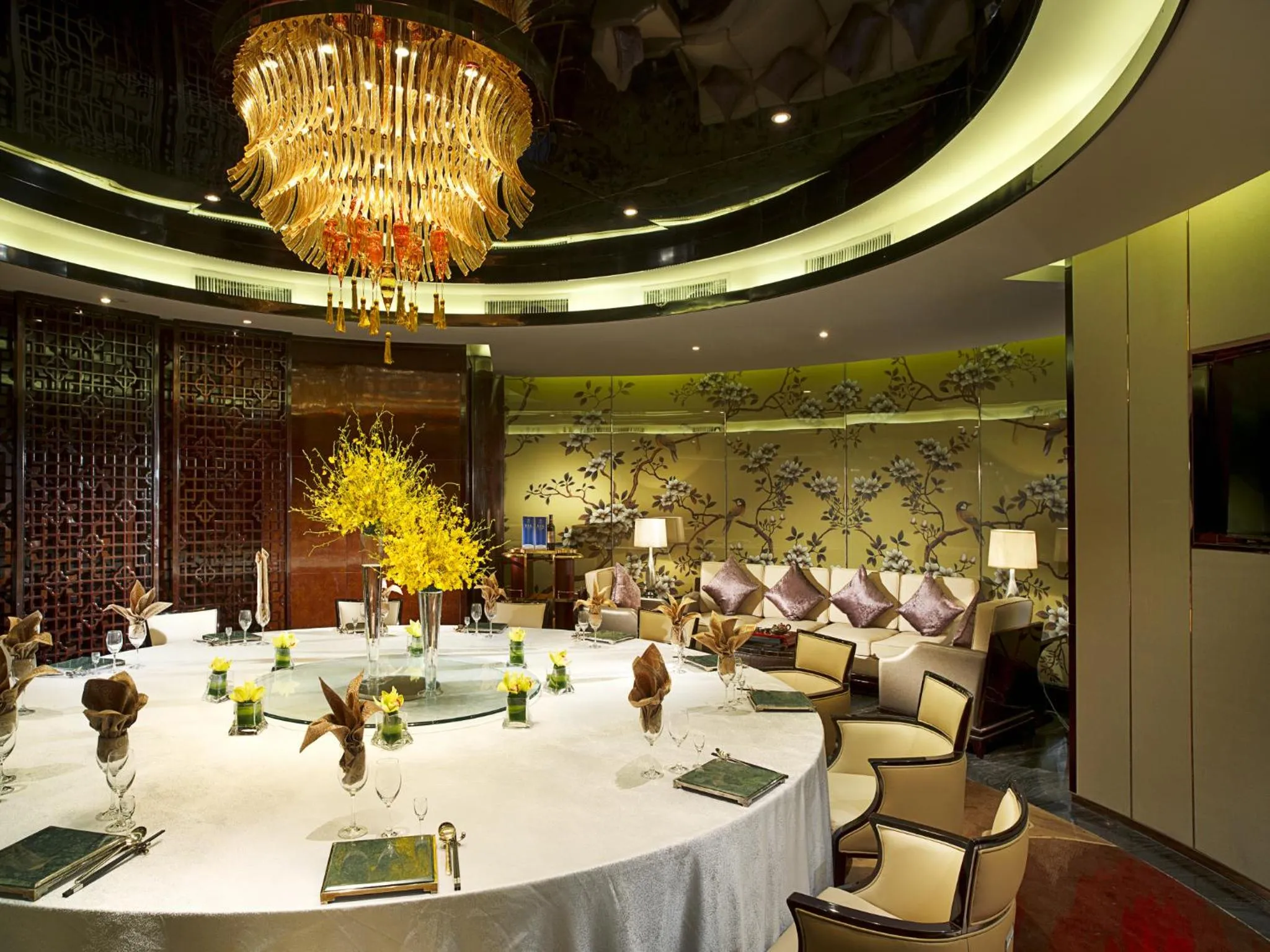 Restaurant/places to eat in Sofitel Nanjing Galaxy
