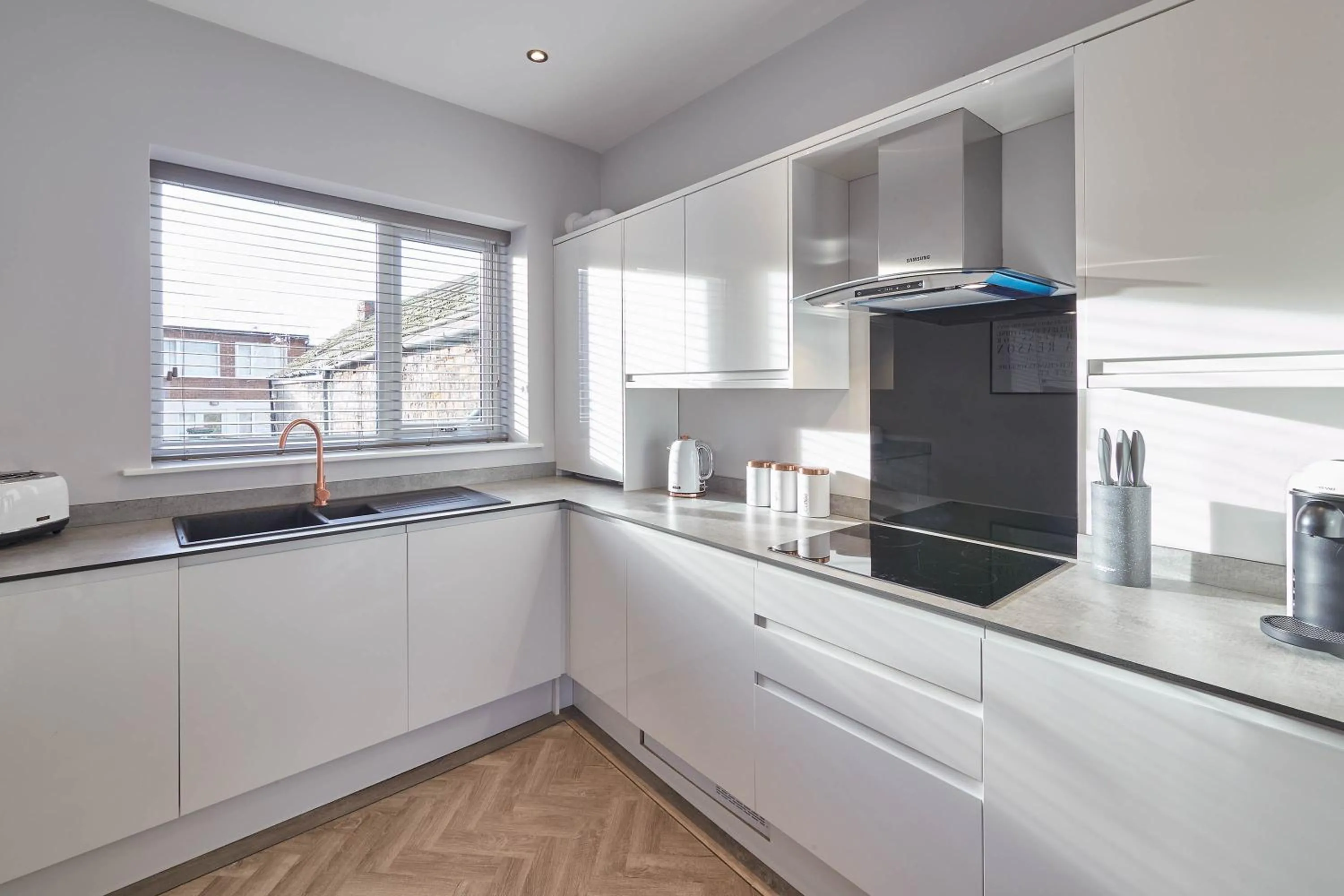 Kitchen or kitchenette in Host & Stay - Bellevue Apartments