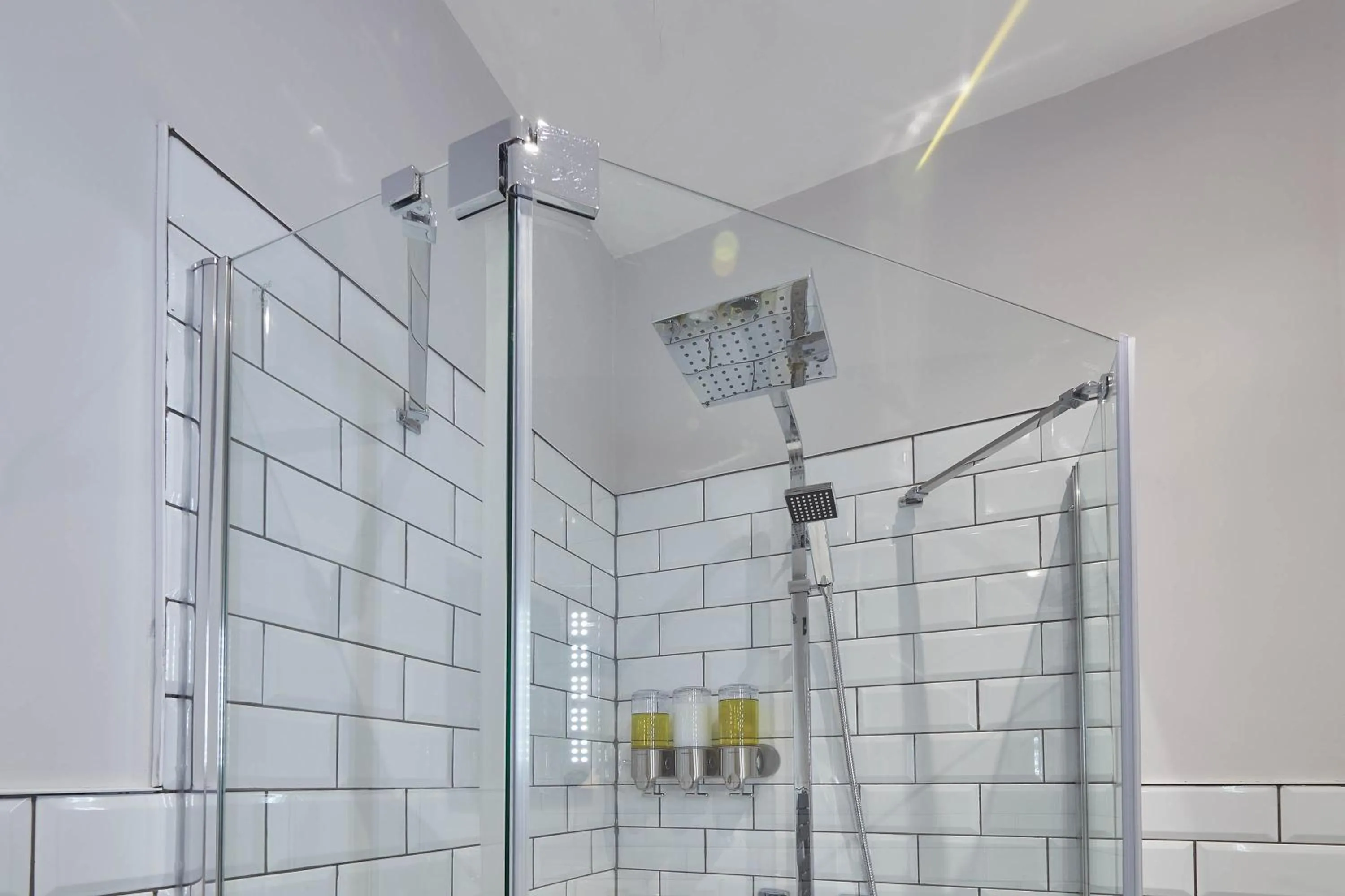 Shower in Host & Stay - Bellevue Apartments