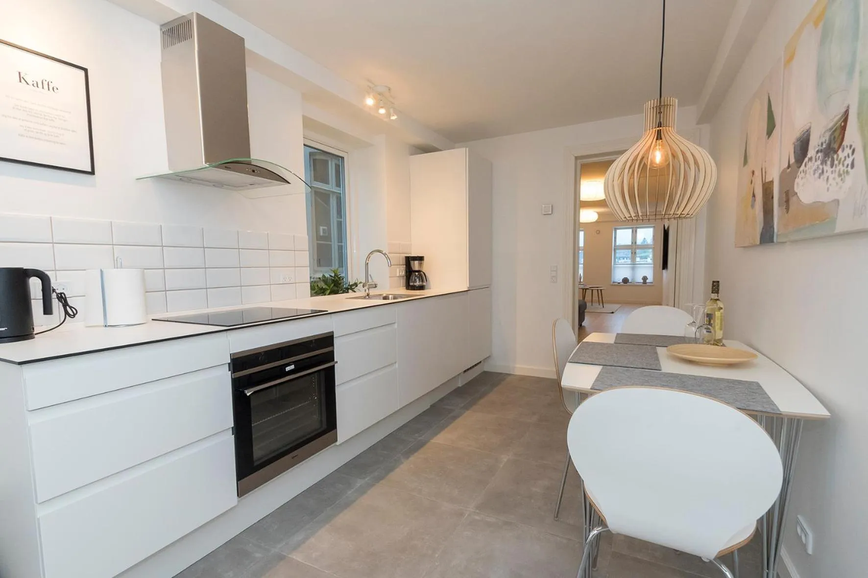 Kitchen or kitchenette in Harbour Walk