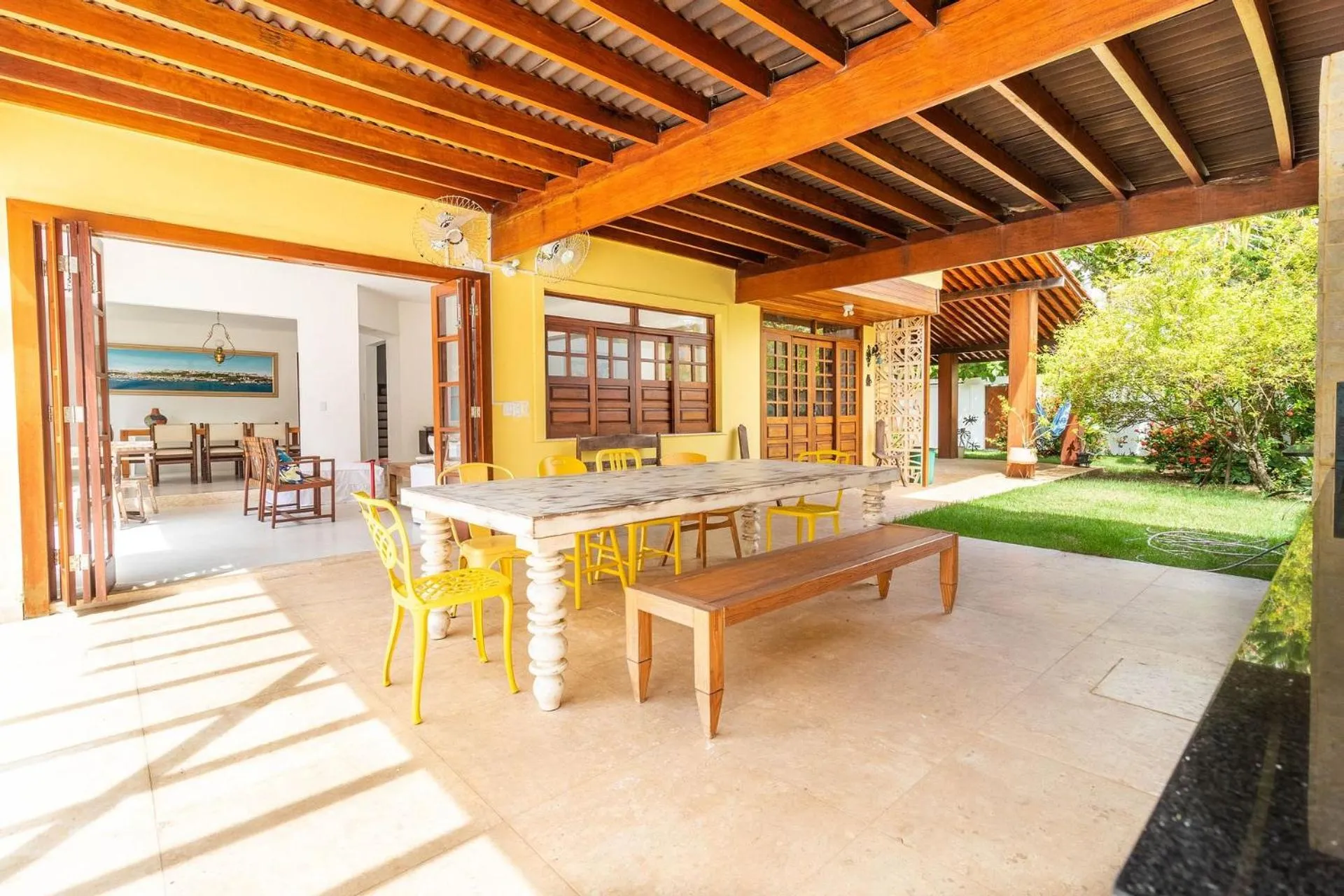 BBQ facilities in IP01 Casa 5 Suítes a 100m da Praia Pedra do Sal