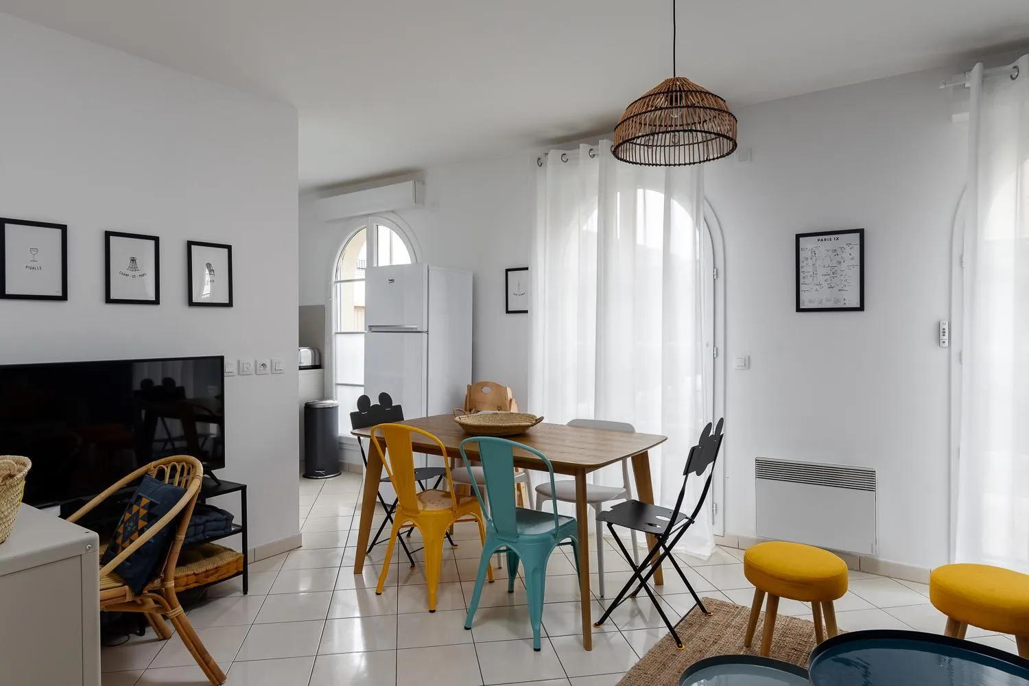 Living room in Apartment 2 Bedroomed Near Disneyland Paris with Garden Parking at Serris