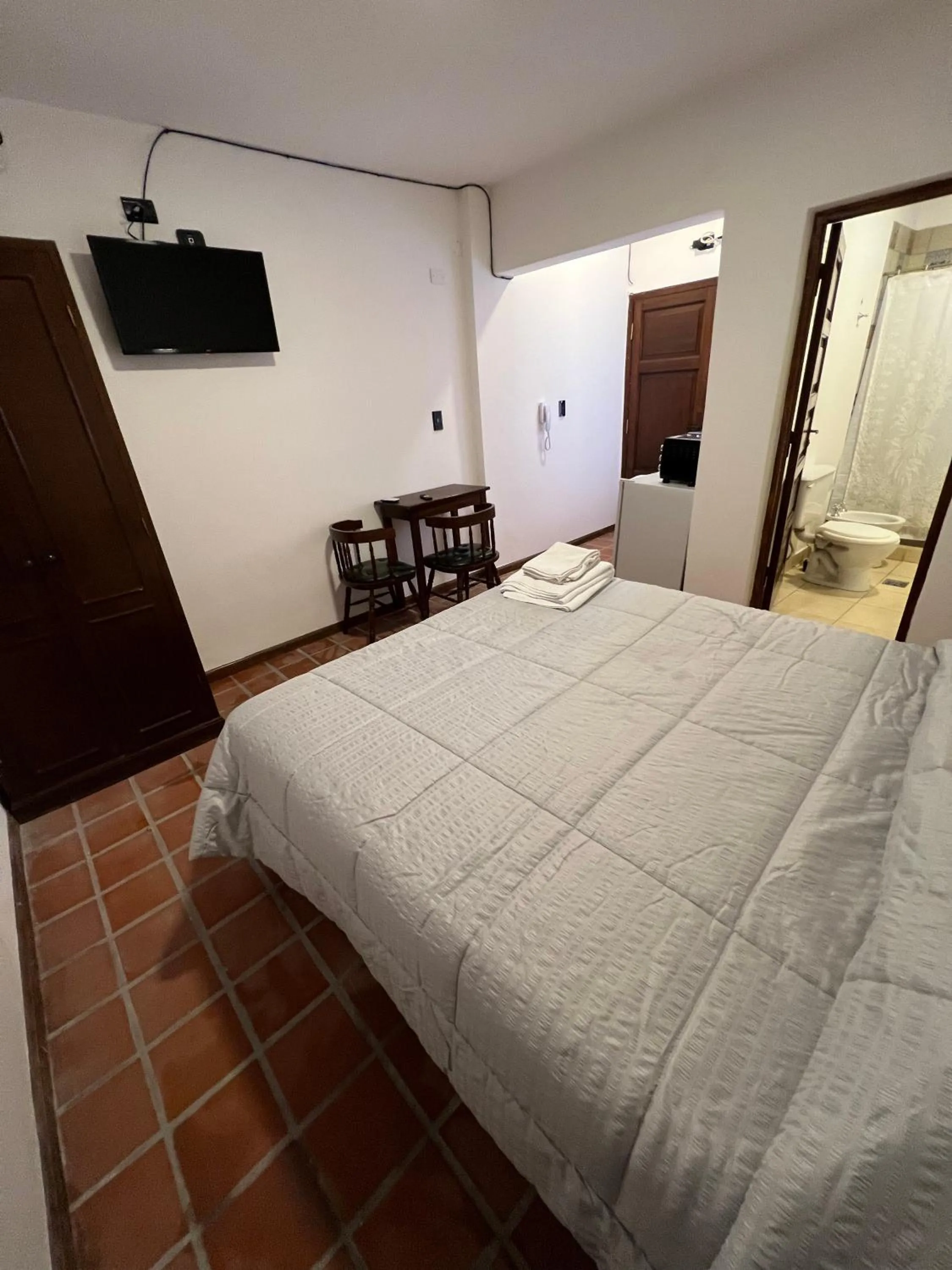 Photo of the whole room in Donna Alda Casa