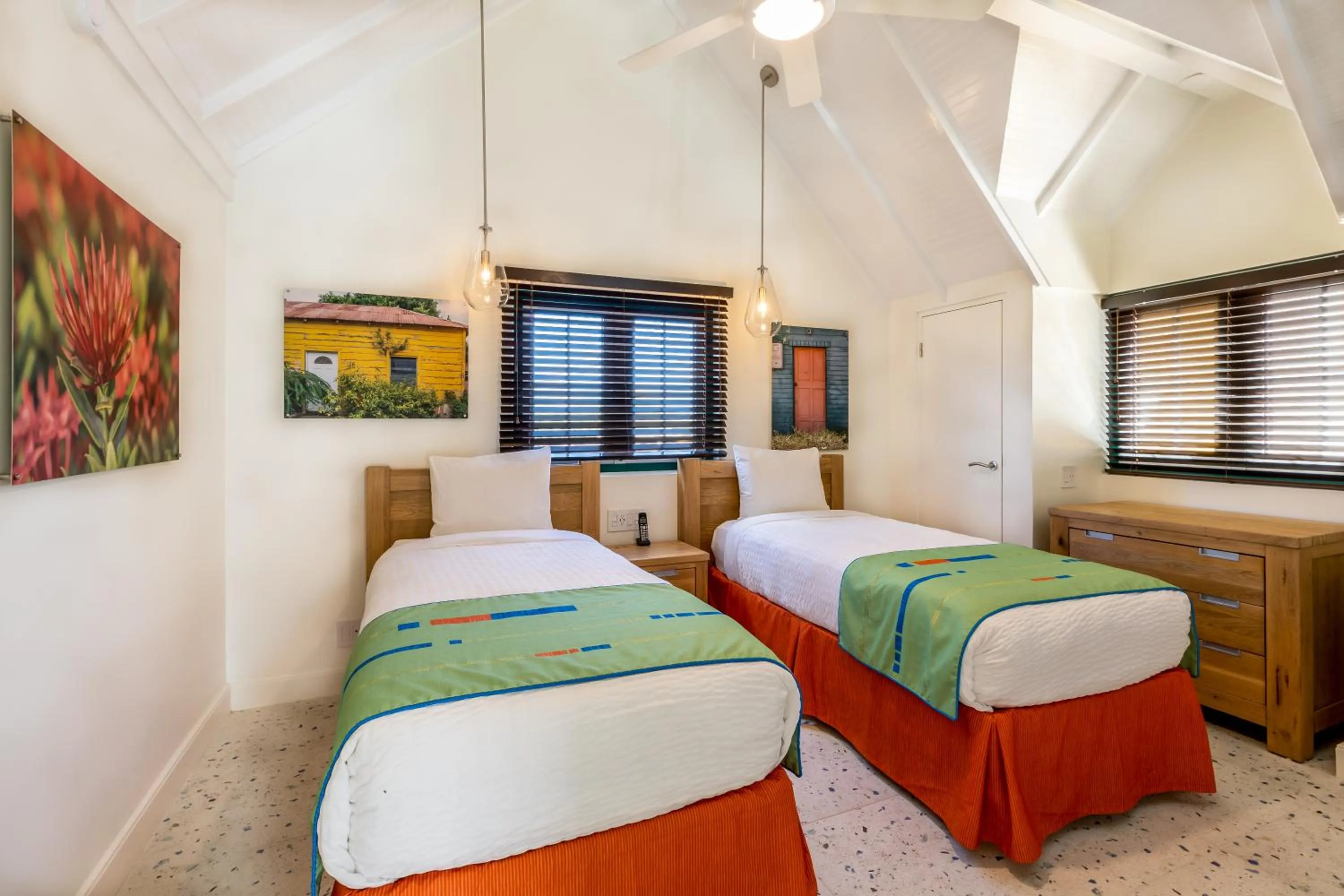 Bedroom, Bed in Amsterdam Manor Beach Resort