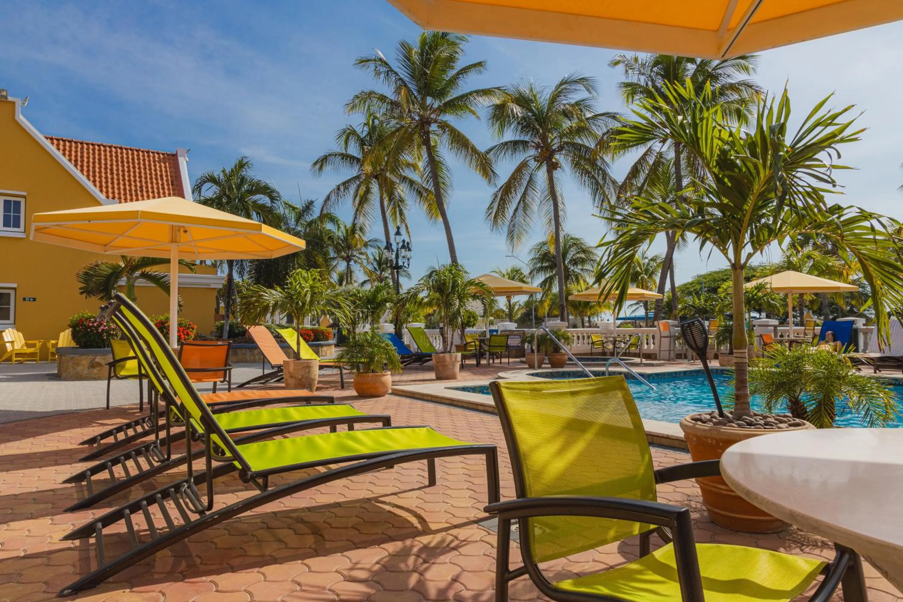 Pool view in Amsterdam Manor Beach Resort