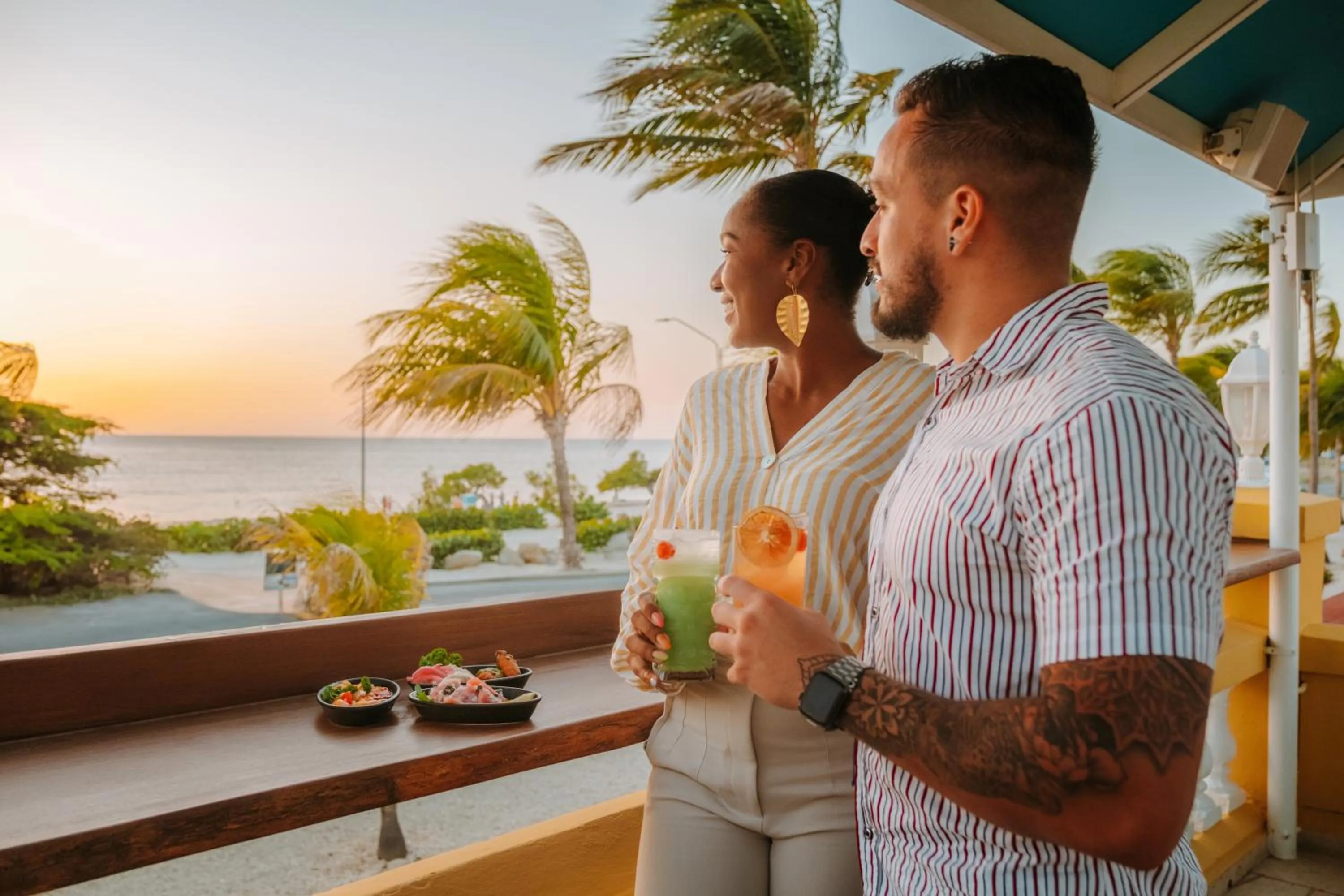 Lounge or bar in Amsterdam Manor Beach Resort