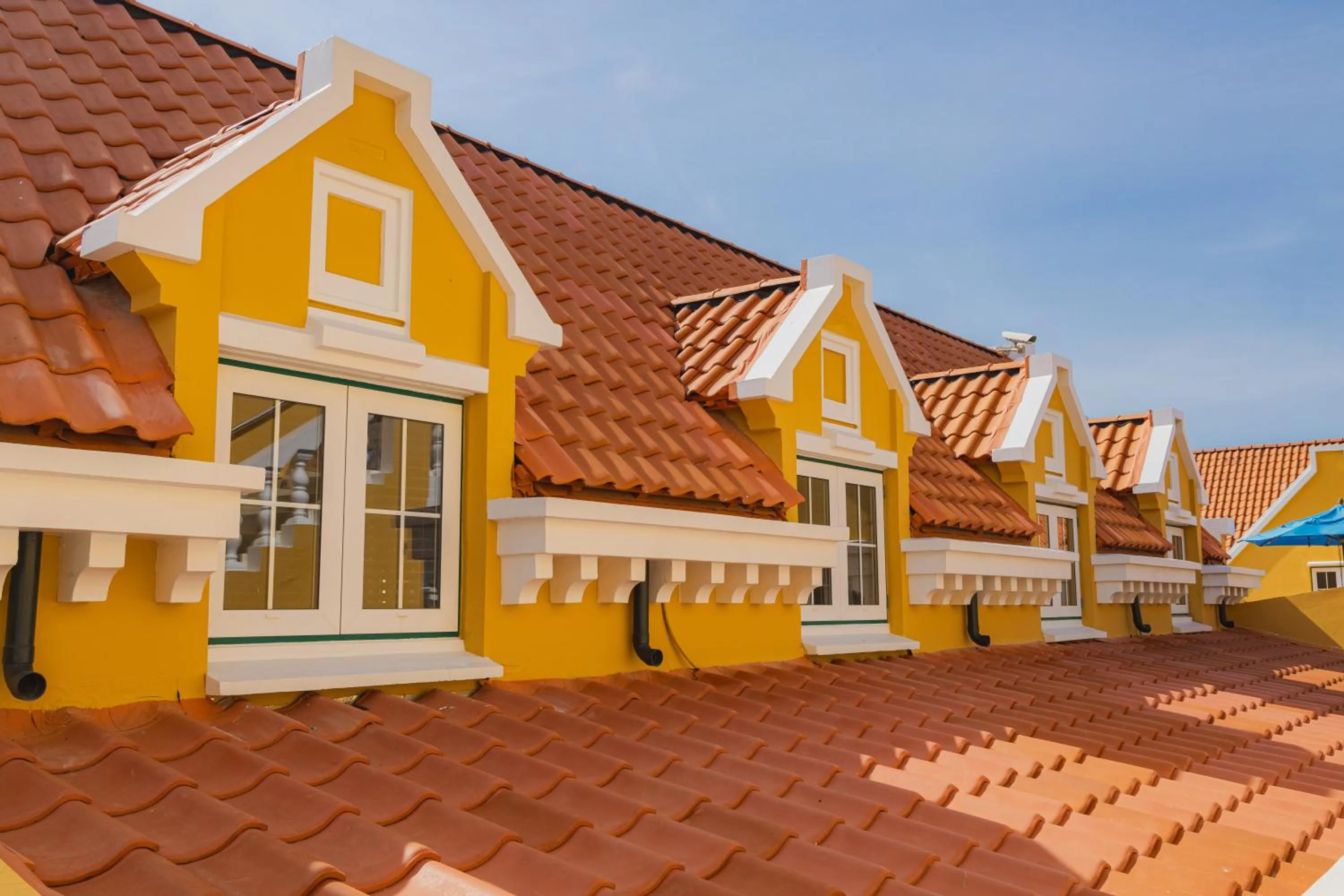 Property building in Amsterdam Manor Beach Resort