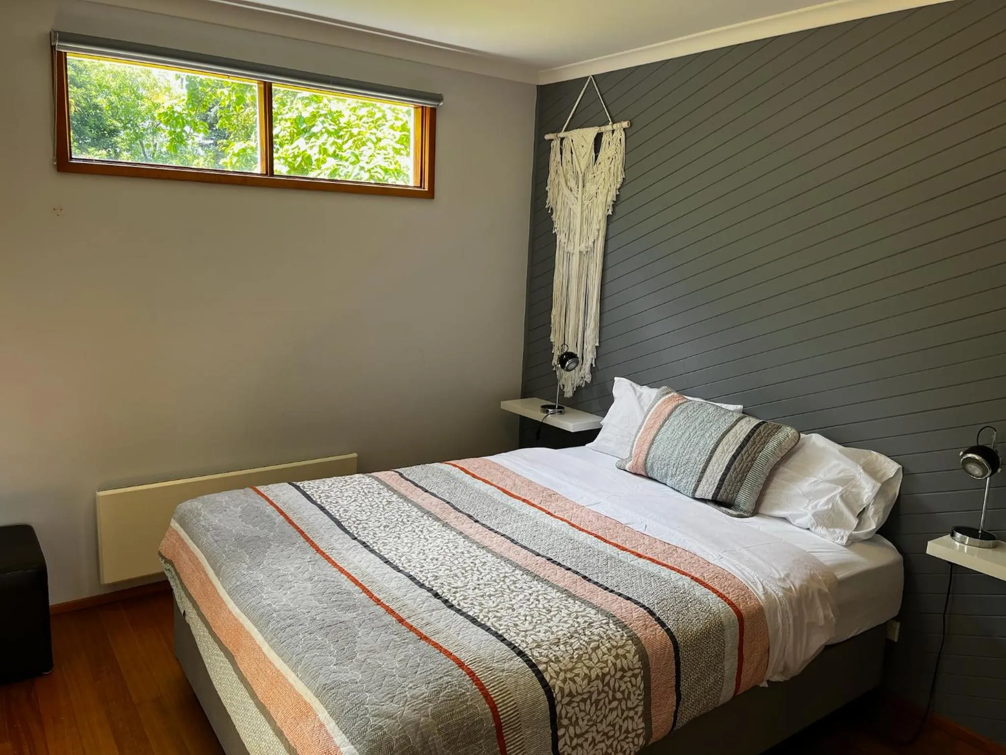 Bed in The Views Cottage