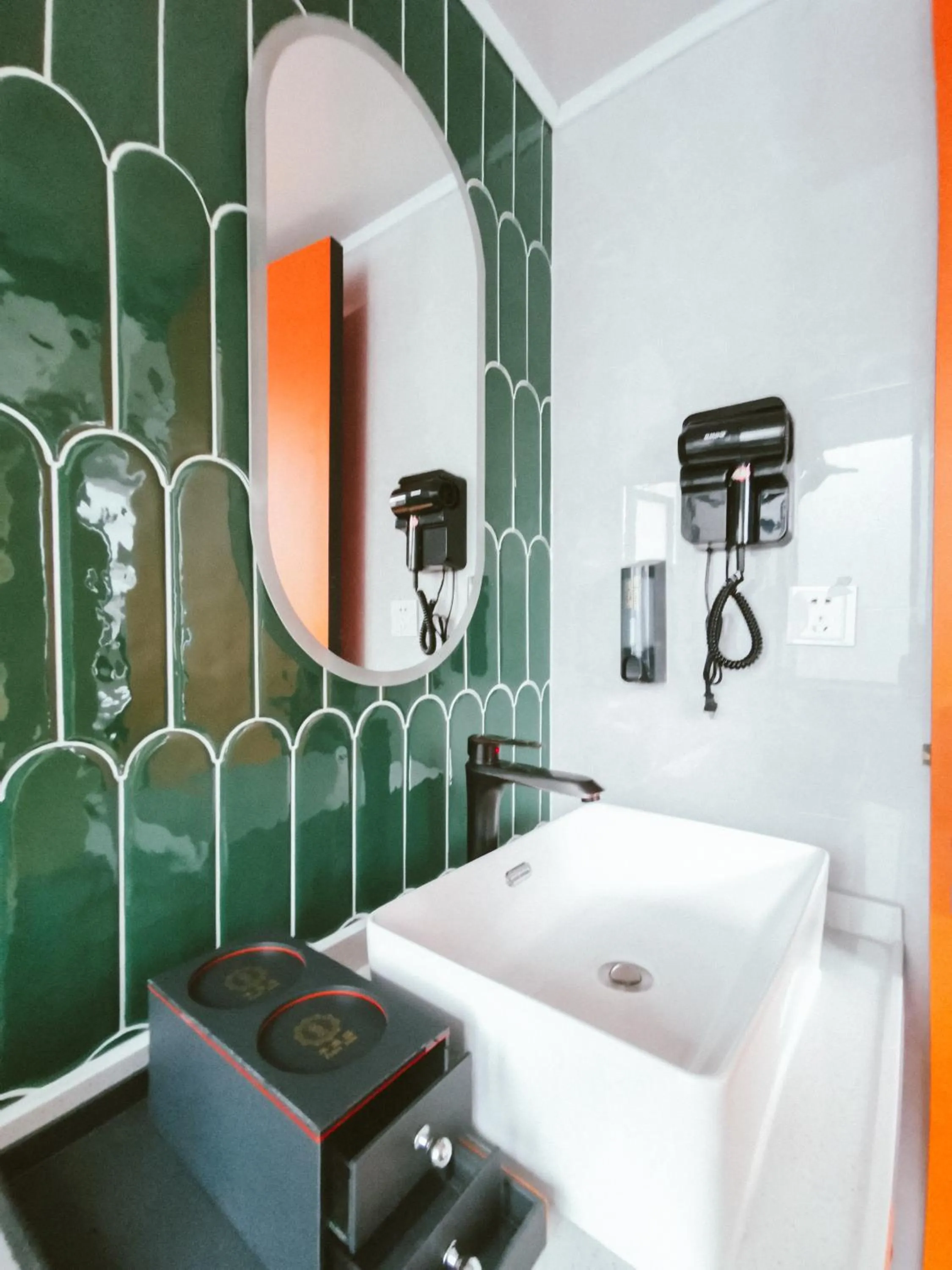 Bathroom in Shanghai Fish Inn People Square