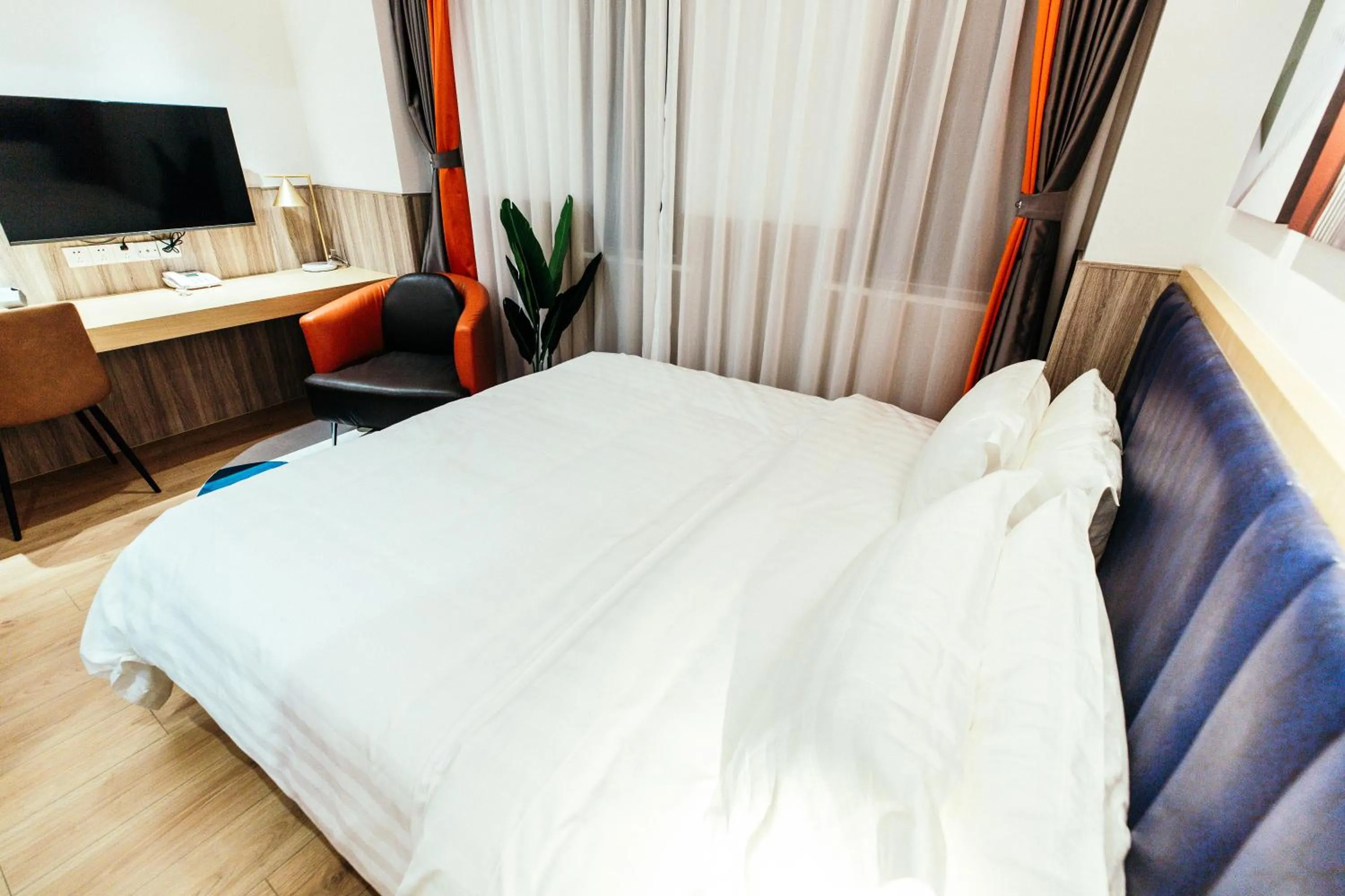 Photo of the whole room, Bed in Shanghai Fish Inn People Square