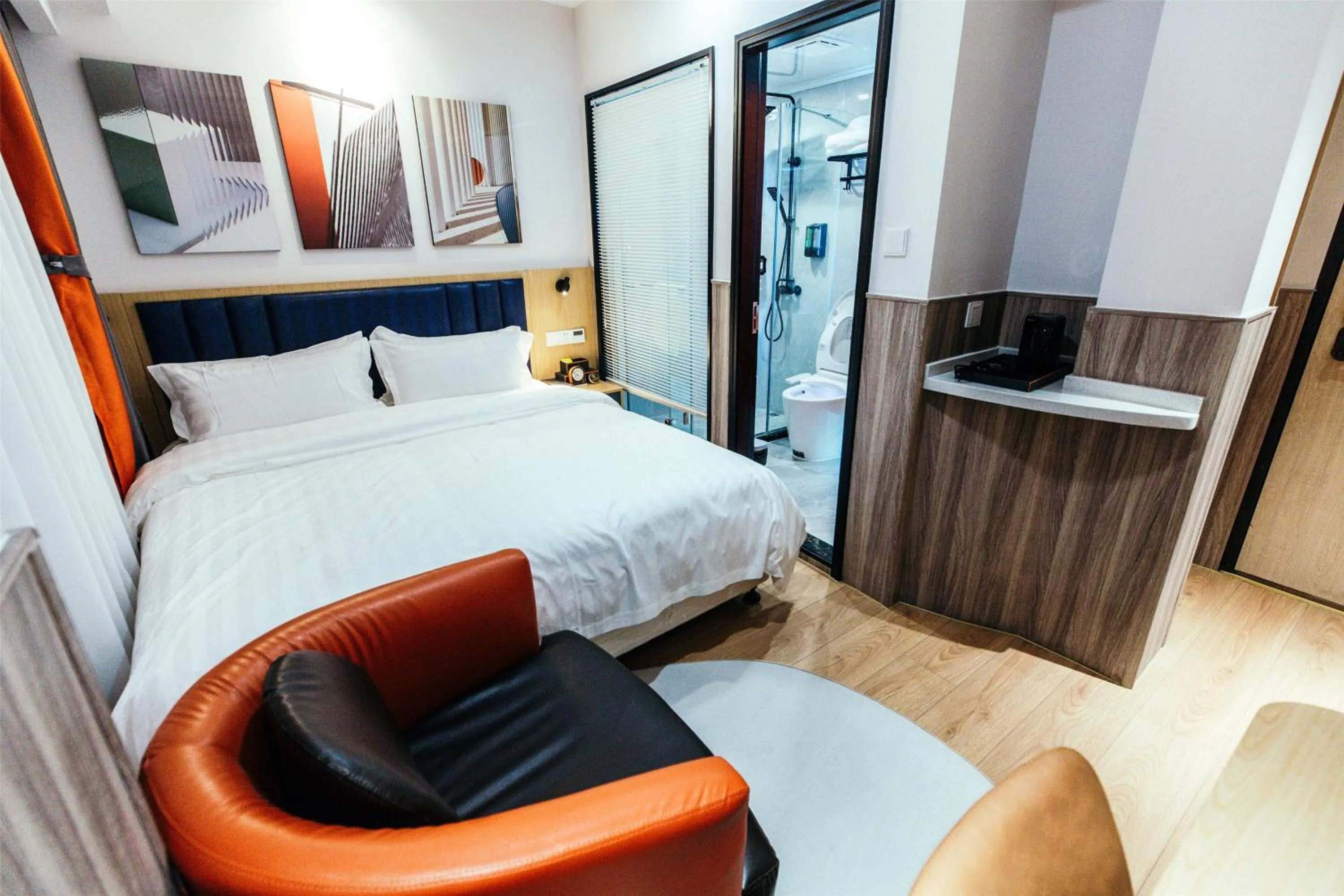 Bedroom, Bed in Shanghai Fish Inn People Square