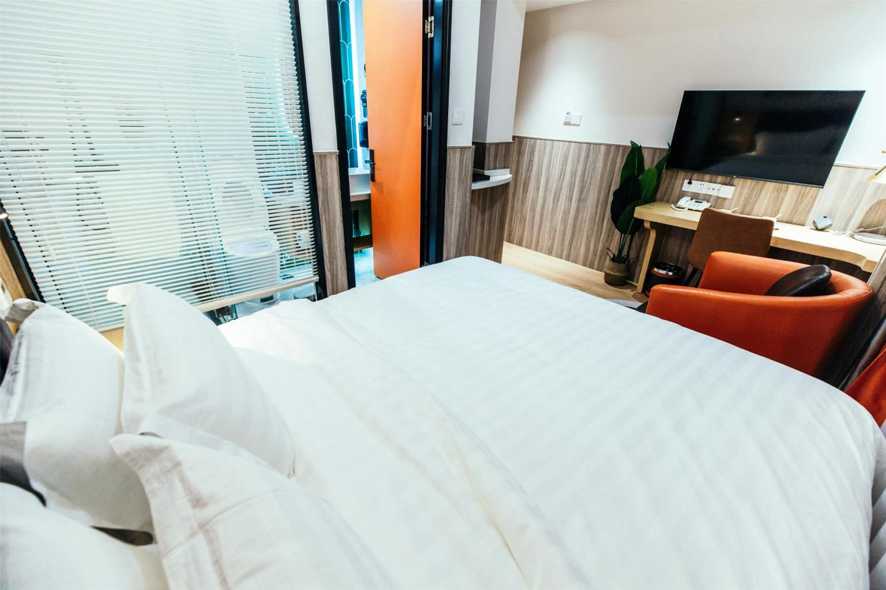 Bedroom, Bed in Shanghai Fish Inn People Square