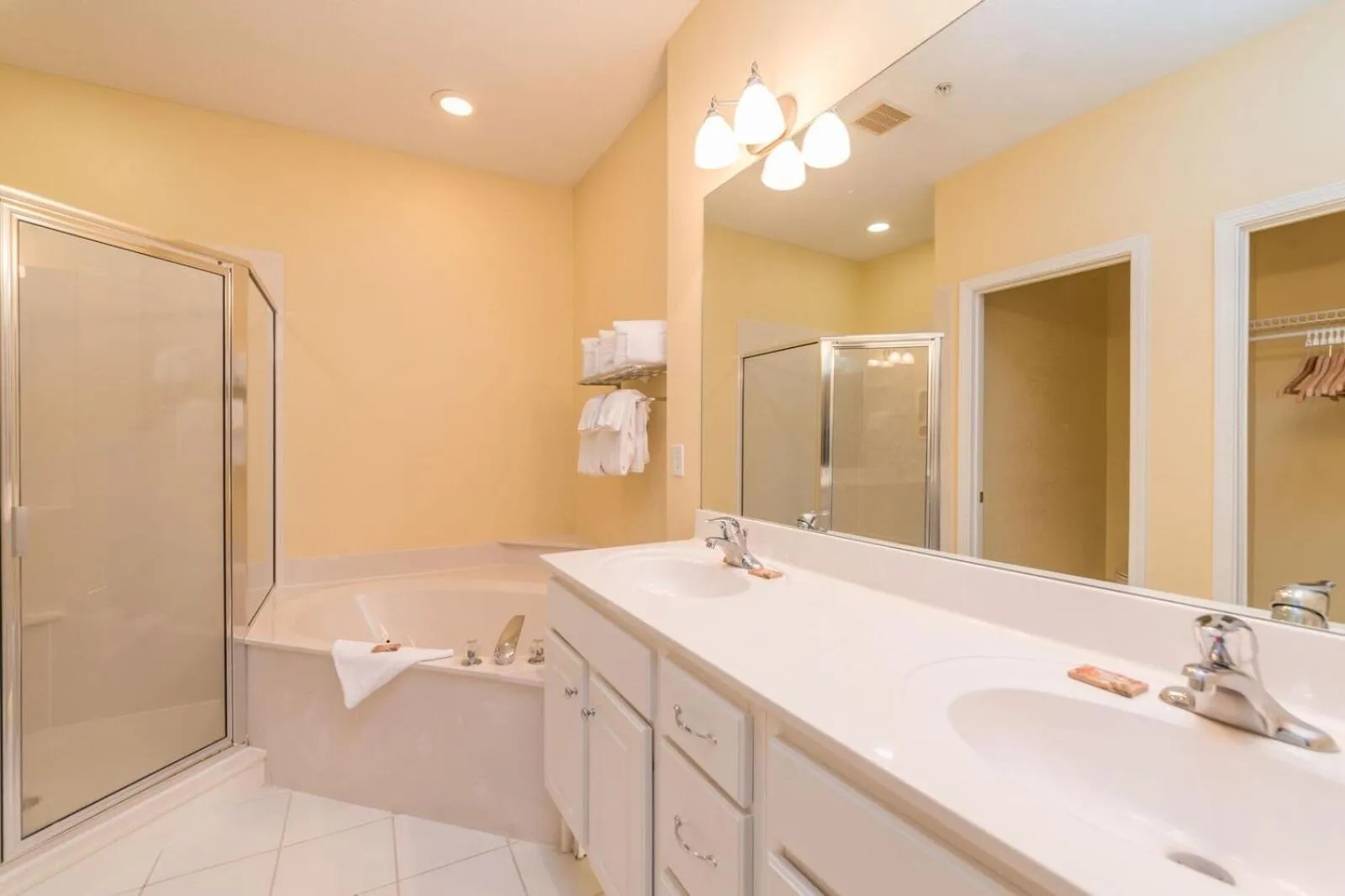 Coral Sands Resort by Palmera