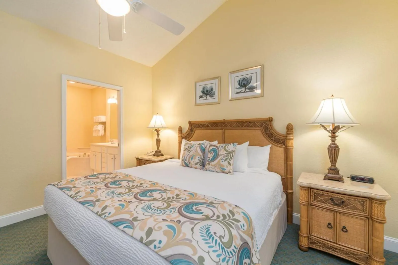 Photo of the whole room, Bed in Coral Sands Resort by Palmera