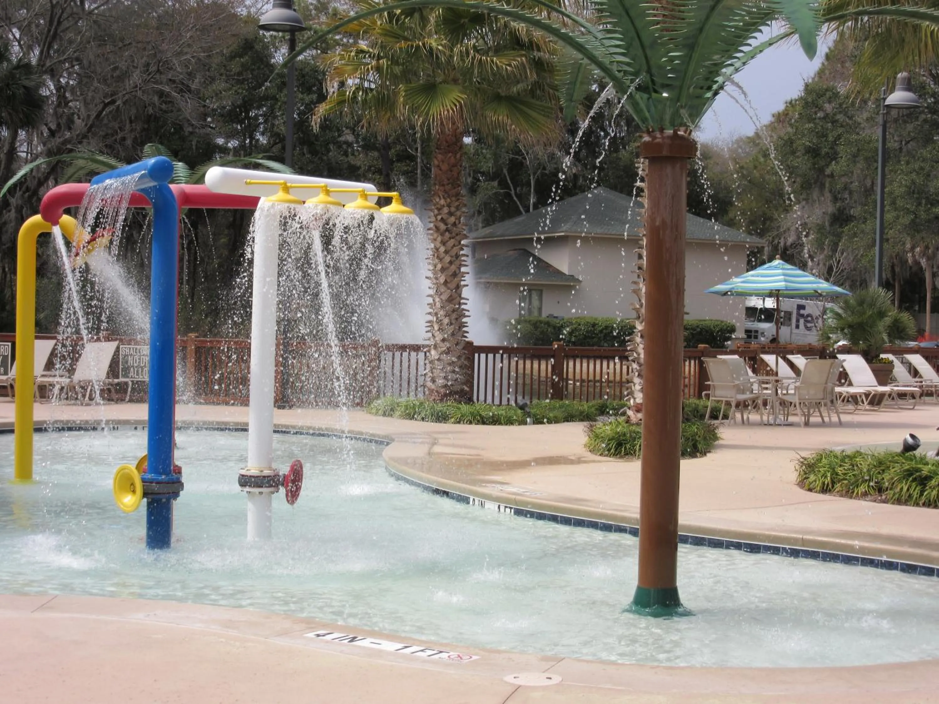 Swimming pool in Coral Sands Resort by Palmera