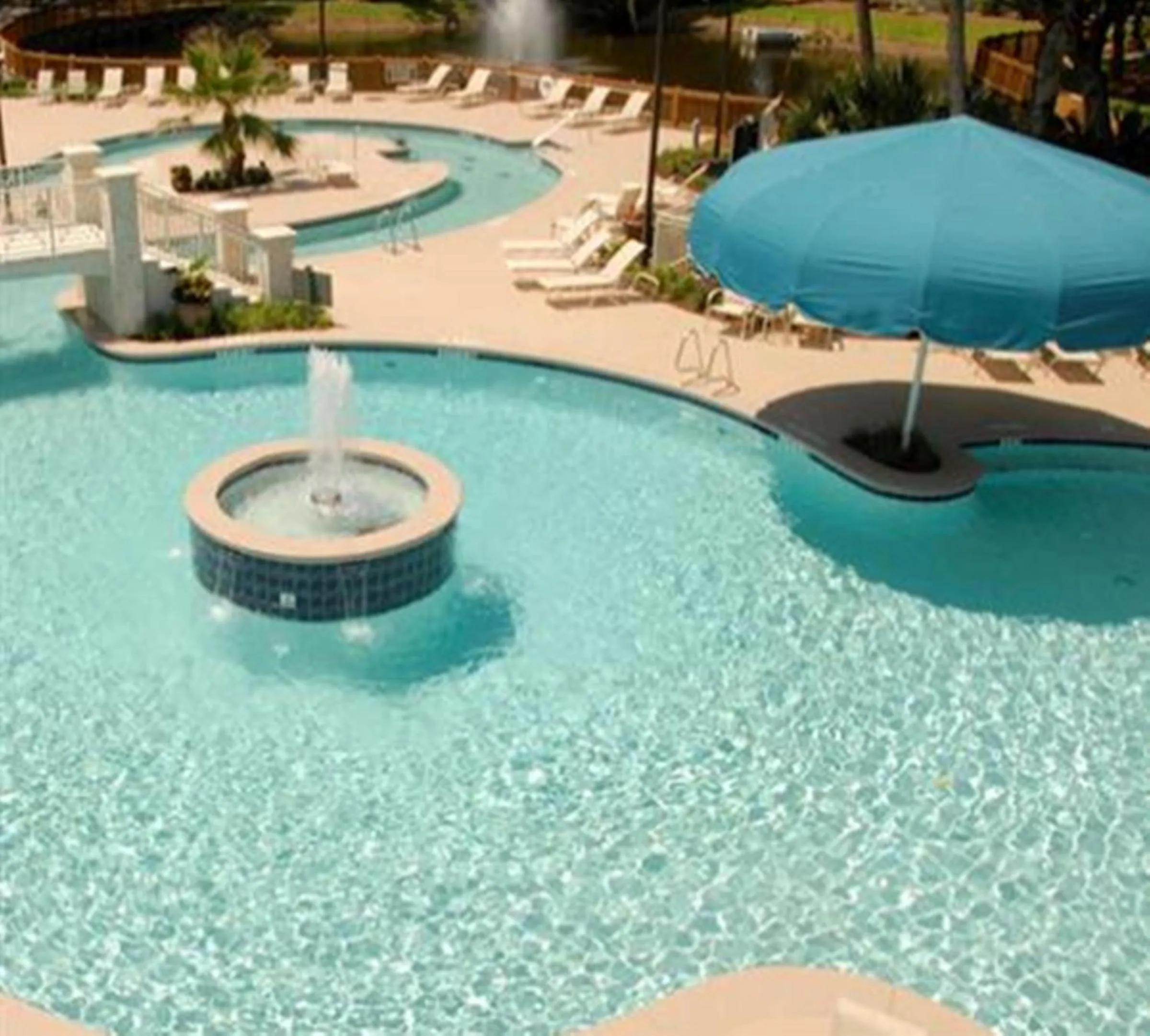 Swimming pool in Coral Sands Resort by Palmera