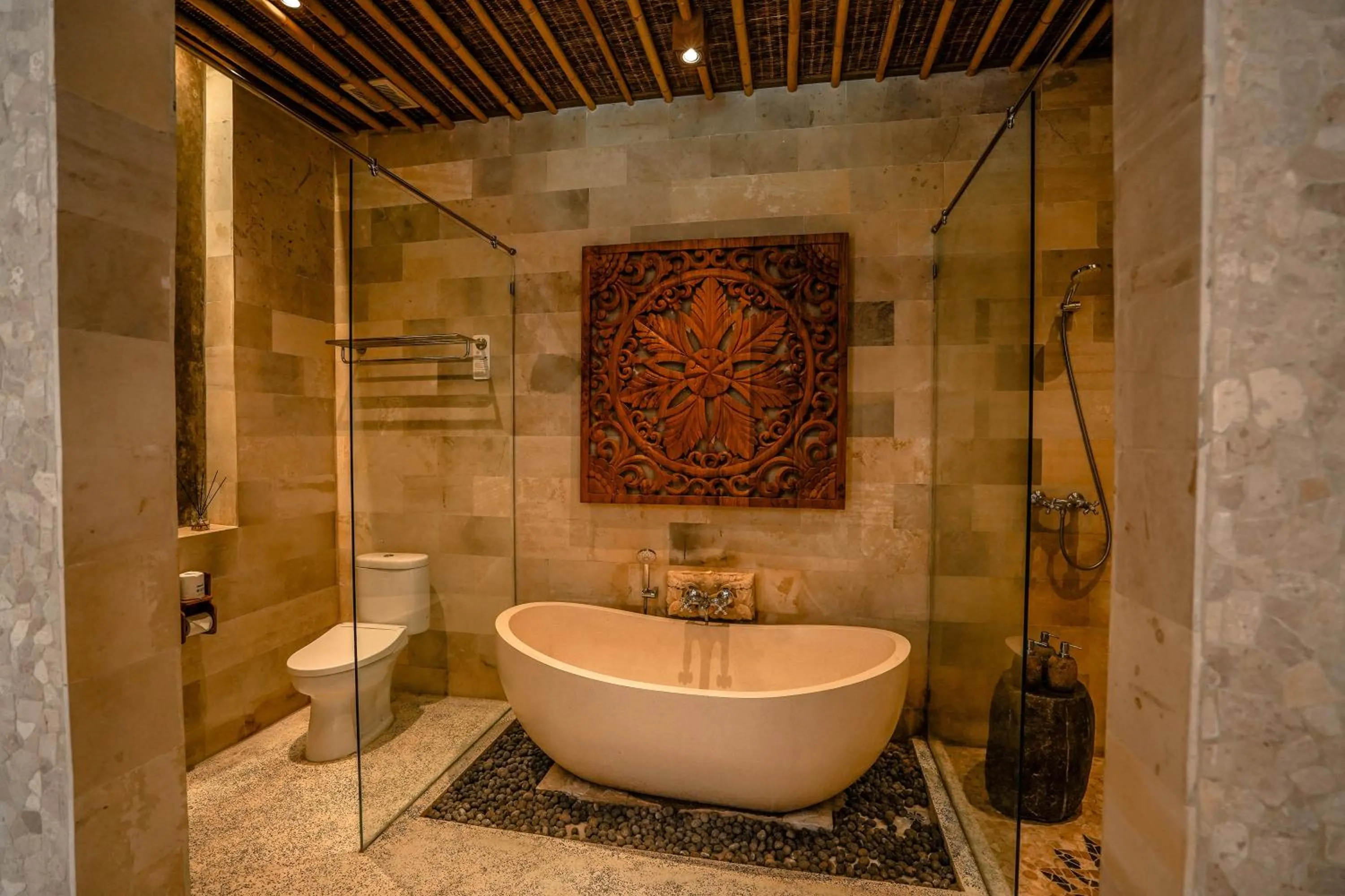 Shower in Kastara Resort