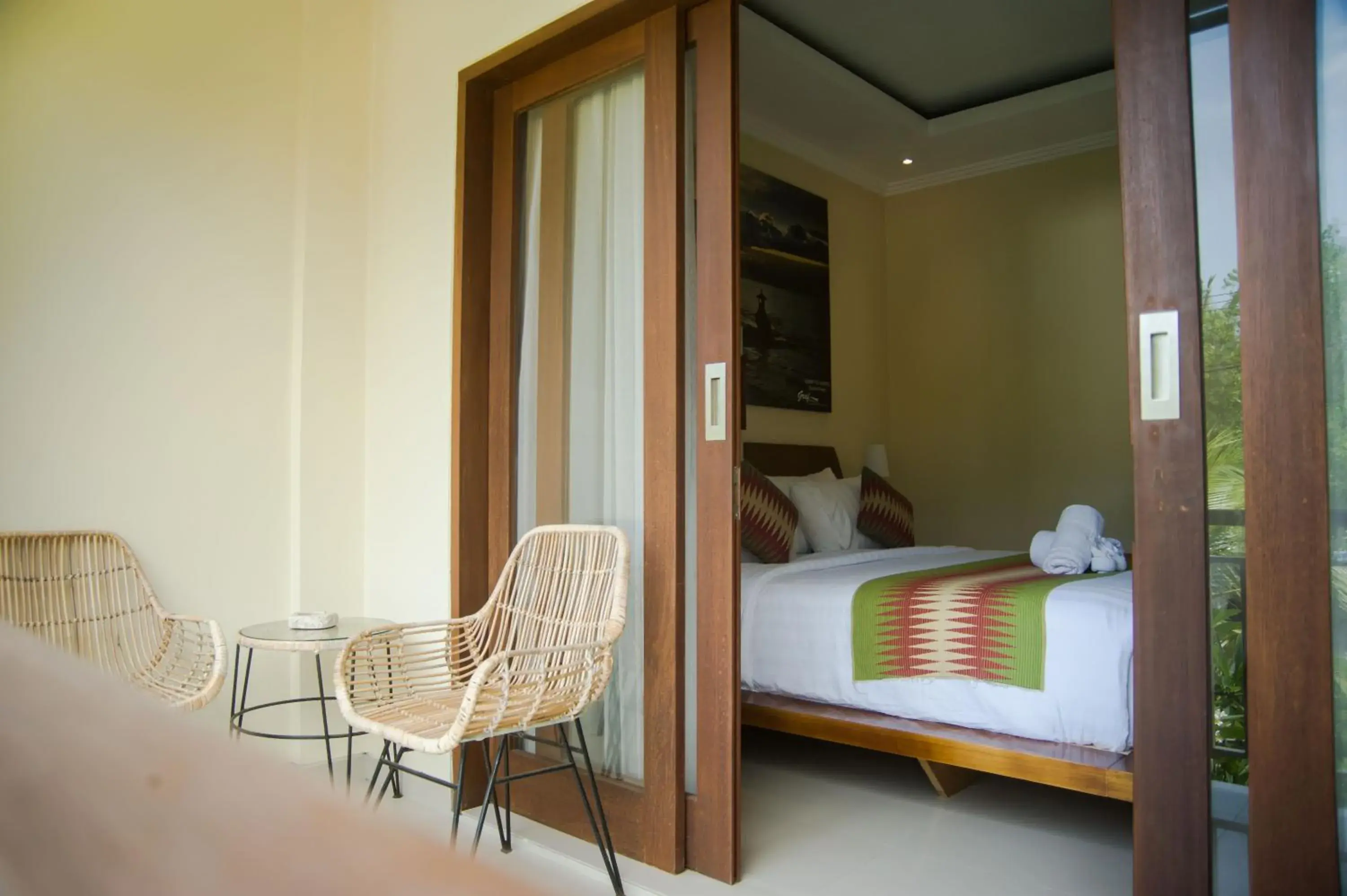 Deluxe Room with Private Balcony in Akatara Hotel Deluxe Room with Private Balcony in Akatara Hotel