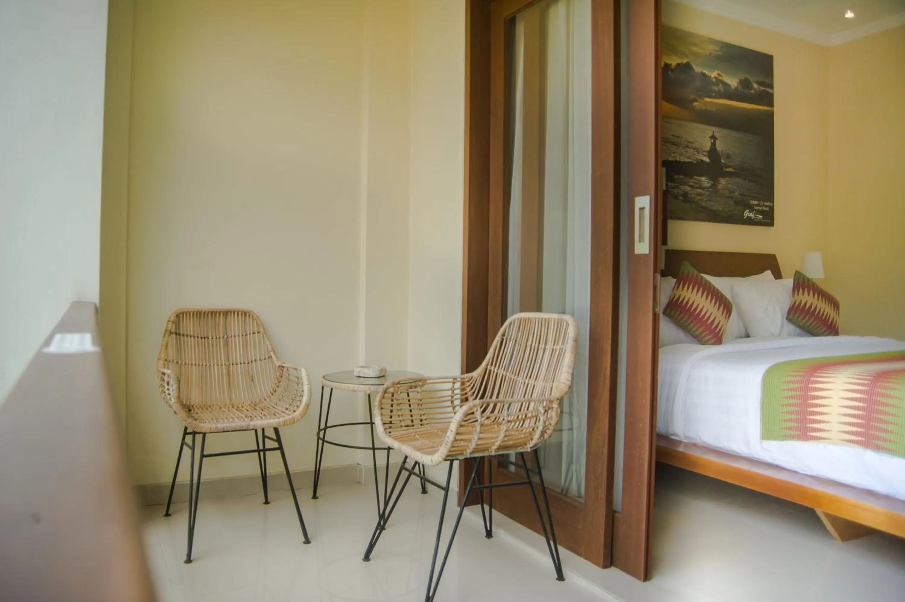 Balcony/Terrace, Bed in Akatara Hotel