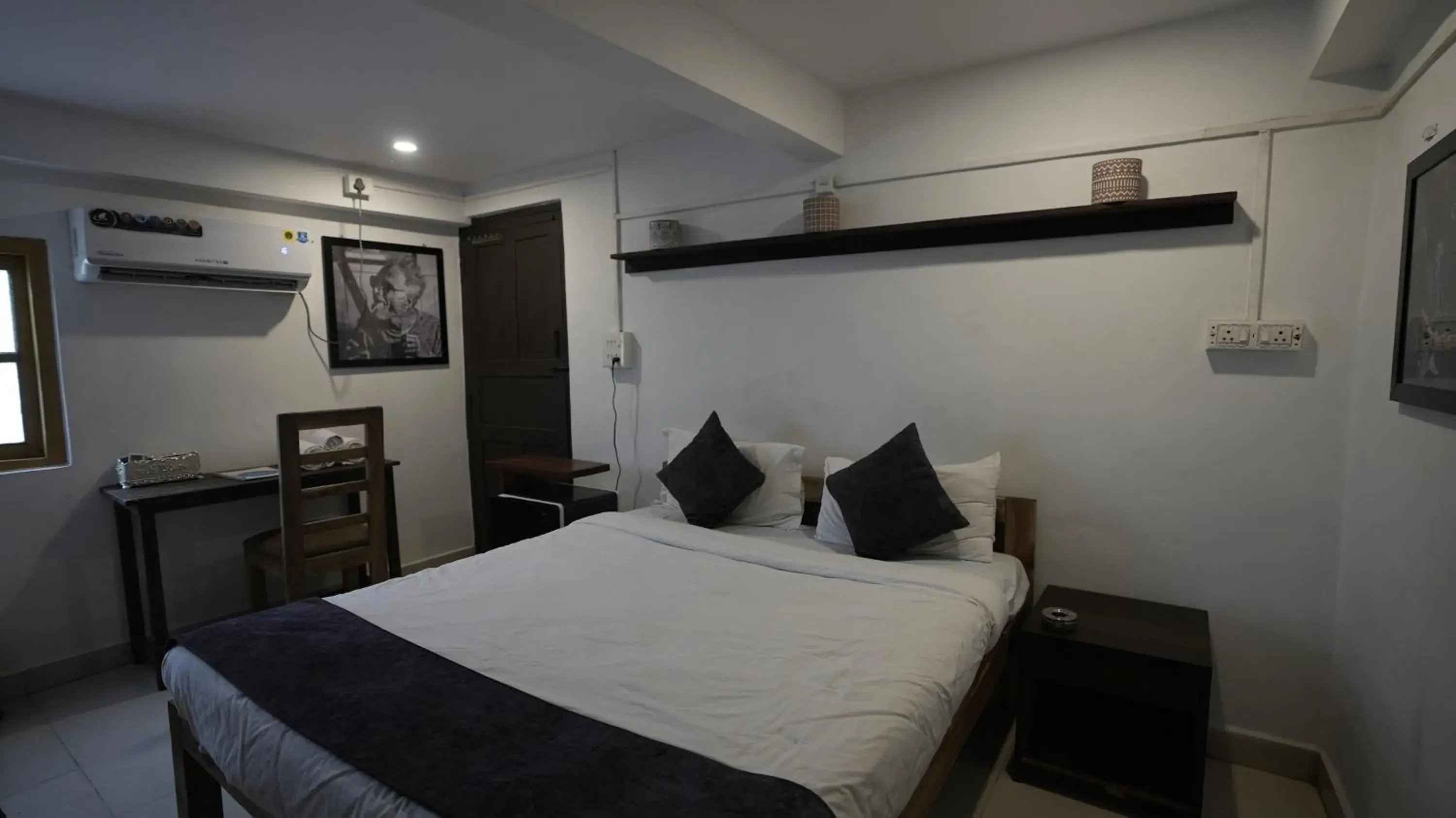 Deluxe Double Room in Anjoned Hostel & Cafe Deluxe Double Room in Anjoned Hostel & Cafe