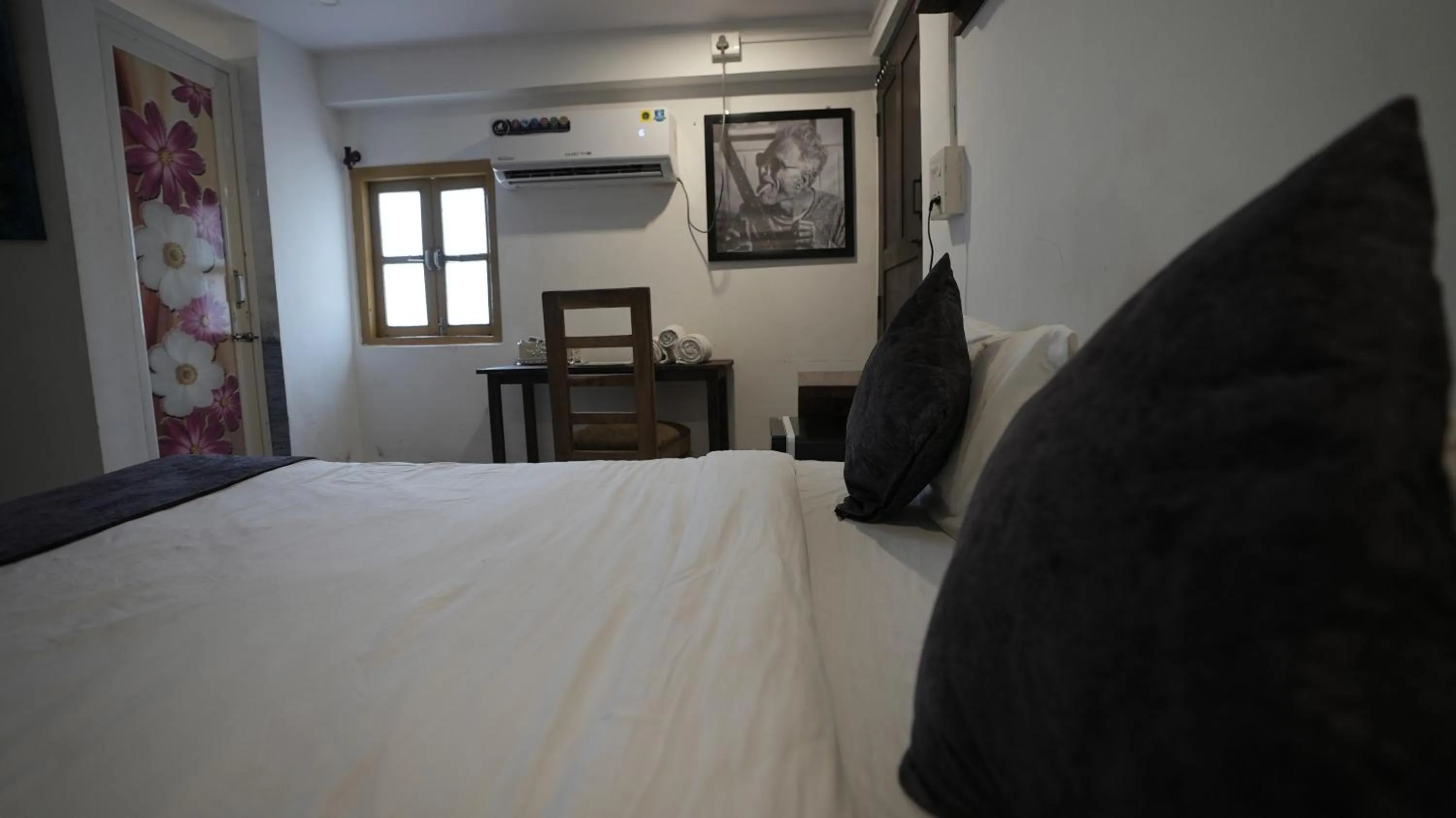 Bed in Anjoned Hostel & Cafe