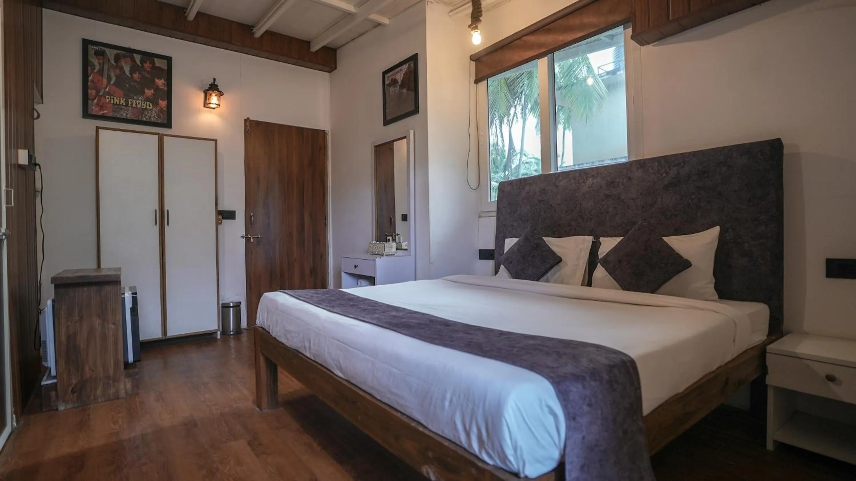 Bed in Anjoned Hostel & Cafe