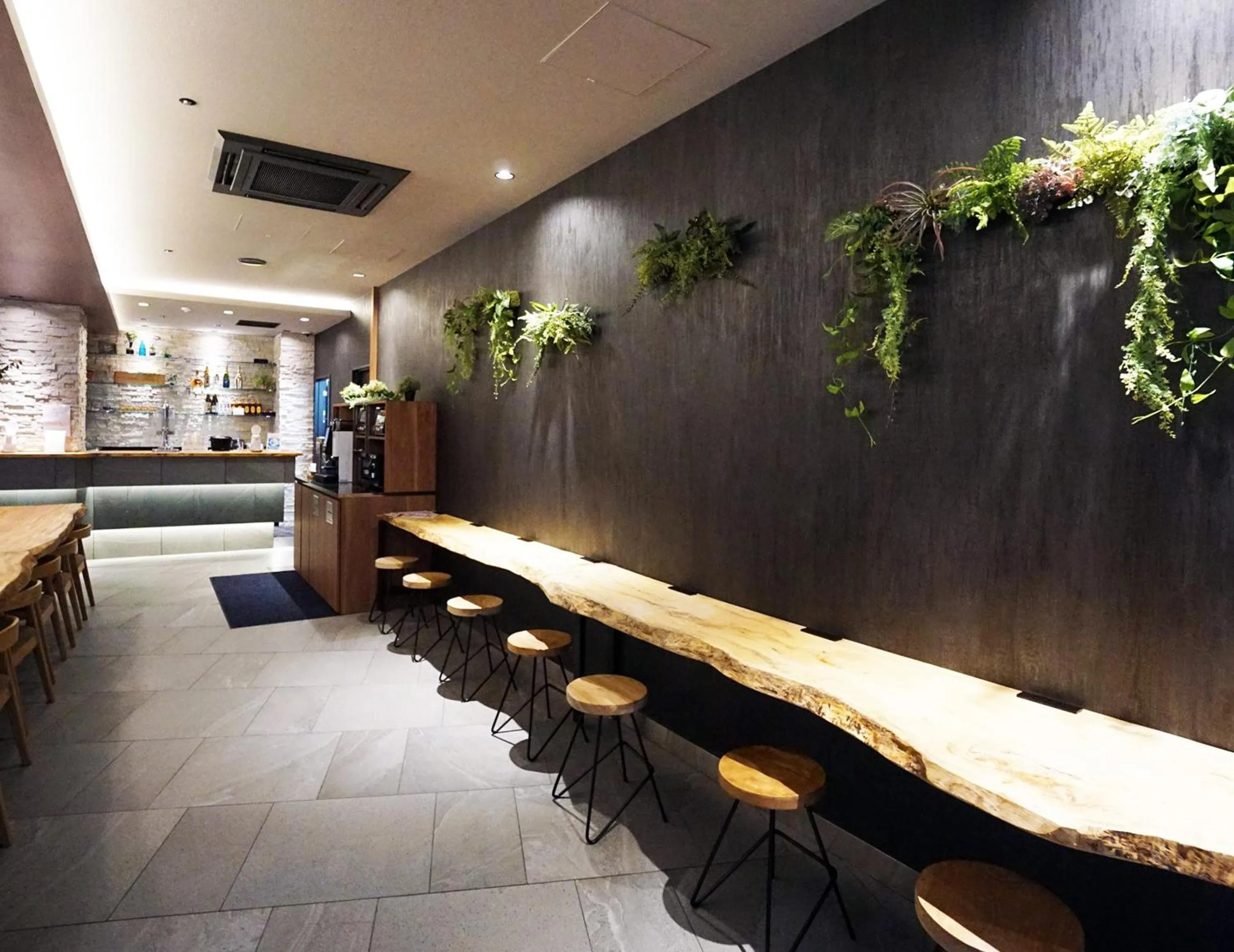 Lounge or bar in Hotel SUI Kobe Sannomiya by ABEST