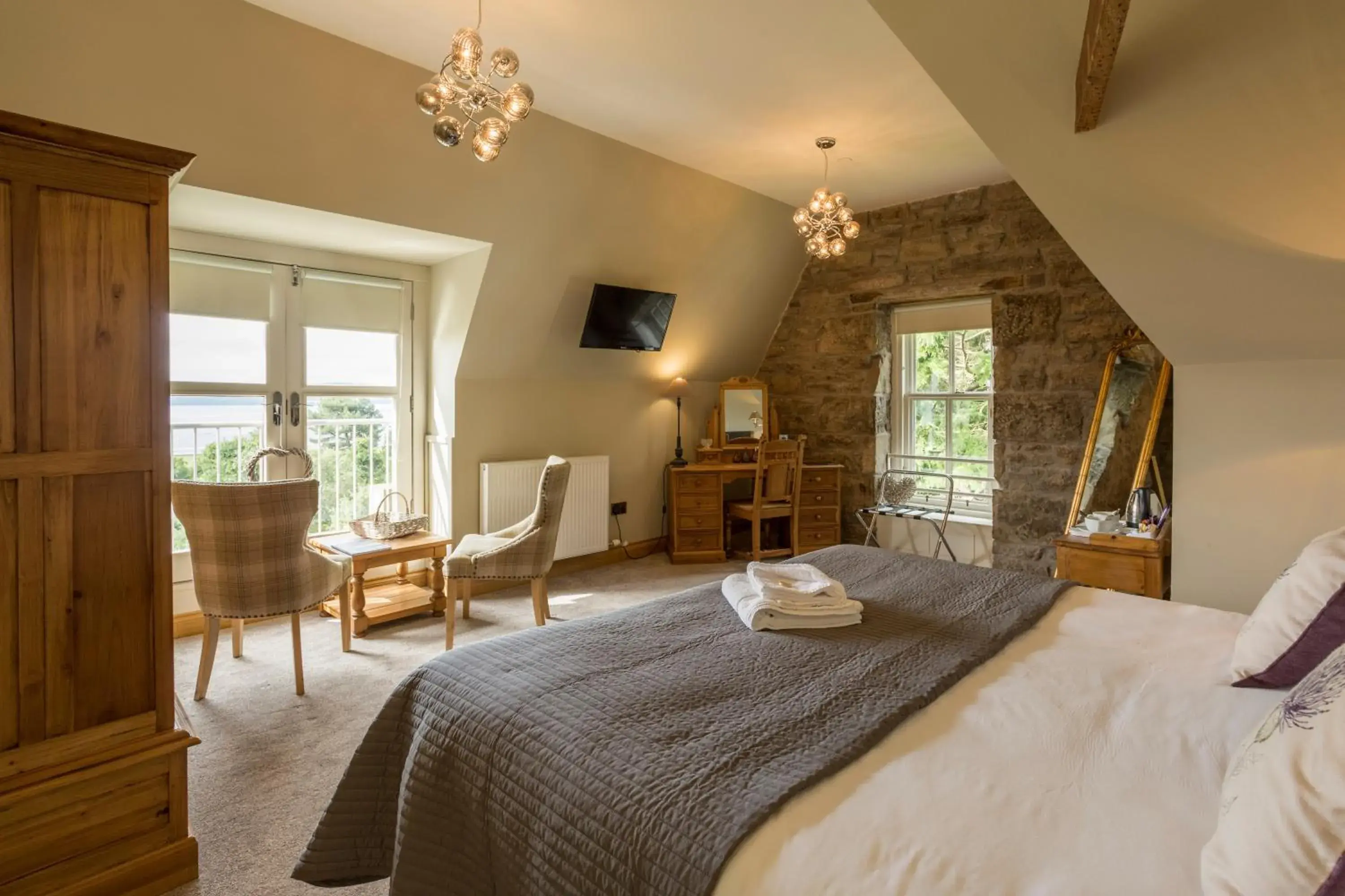 Junior Suite with Garden View in Taypark House Junior Suite with Garden View in Taypark House