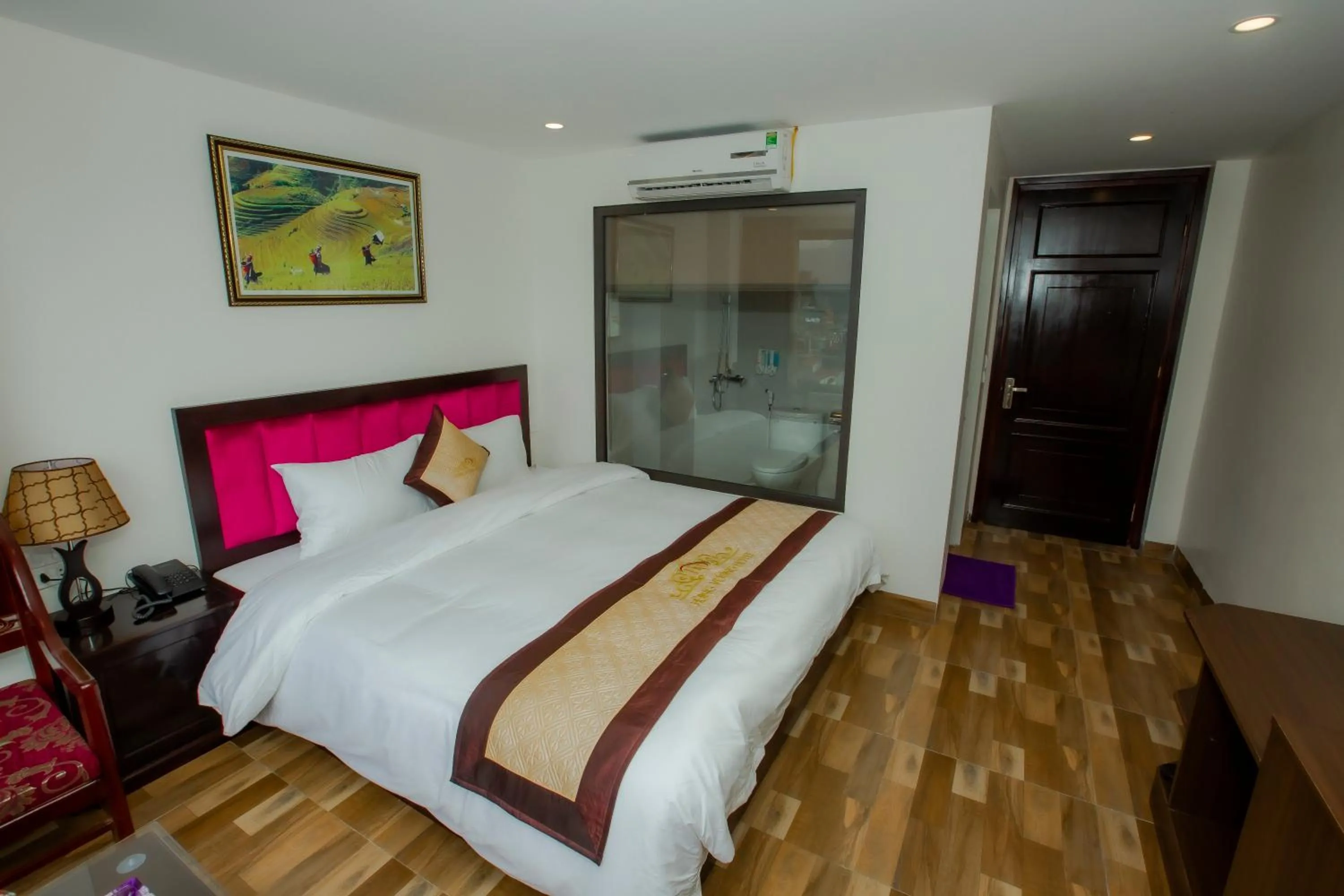 Bed in SAPA KING HOTEL HUNG VUONG HOTEl