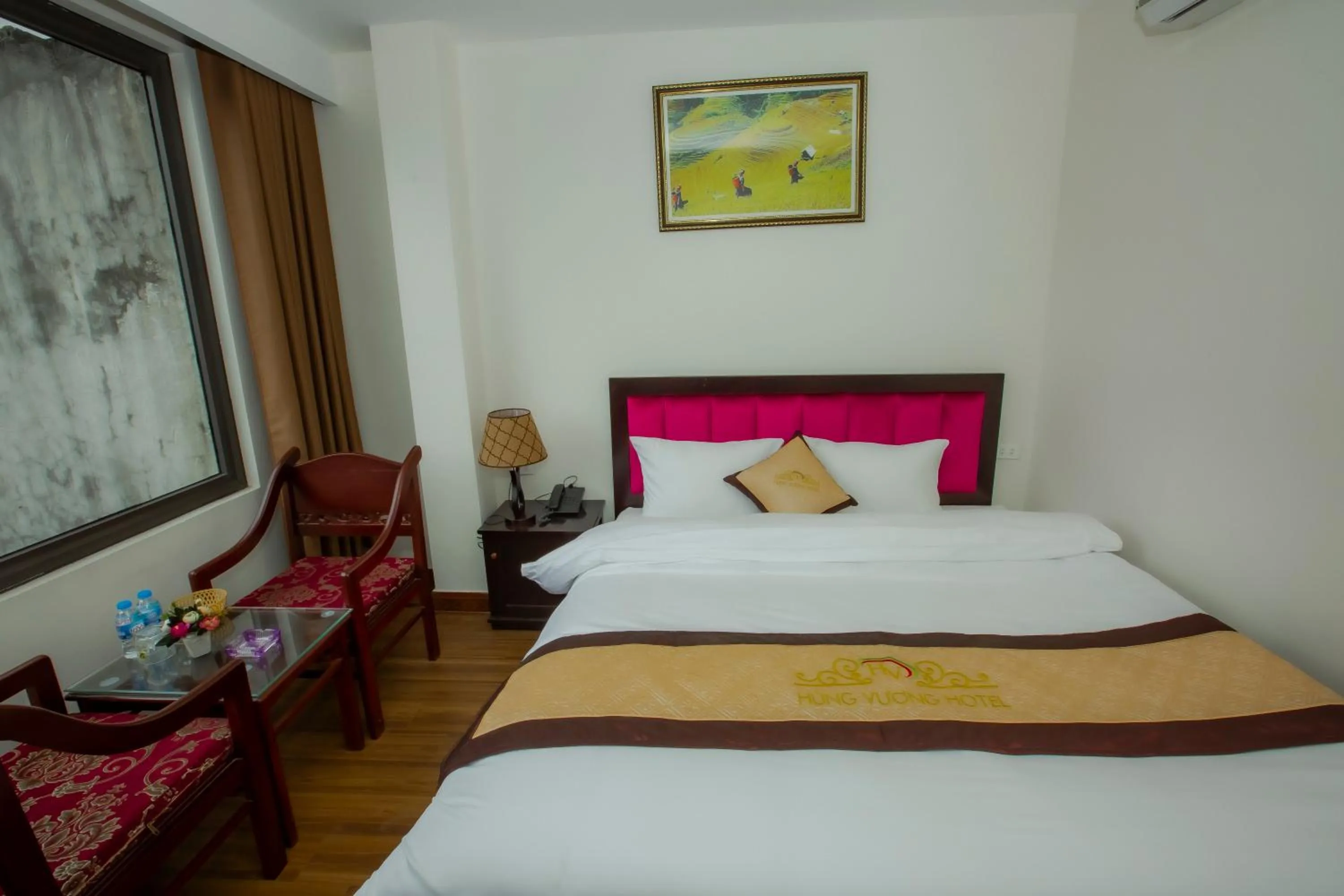 Bed in SAPA KING HOTEL HUNG VUONG HOTEl