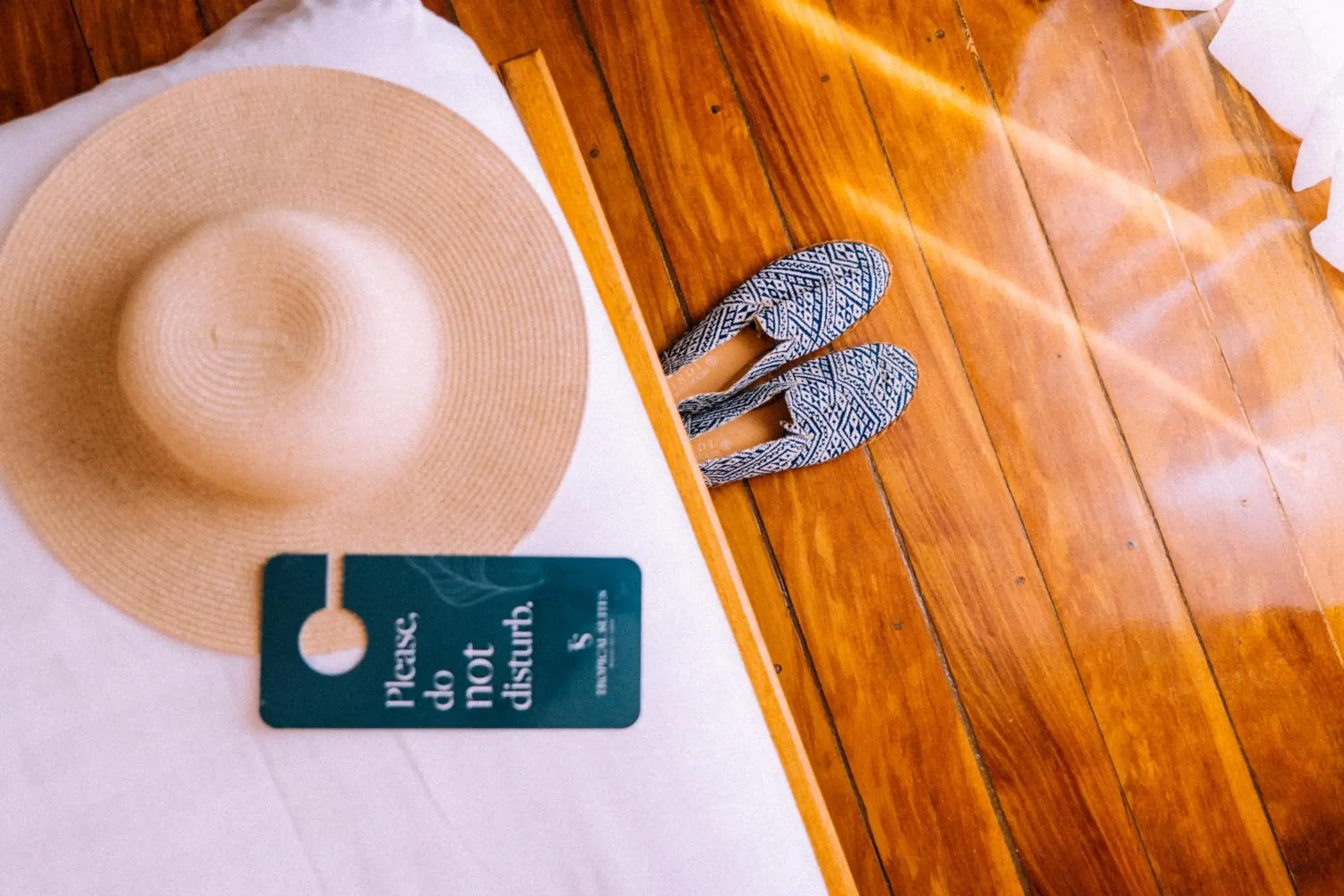 Bedroom in Tropical Suites Hotel Bedroom in Tropical Suites Hotel