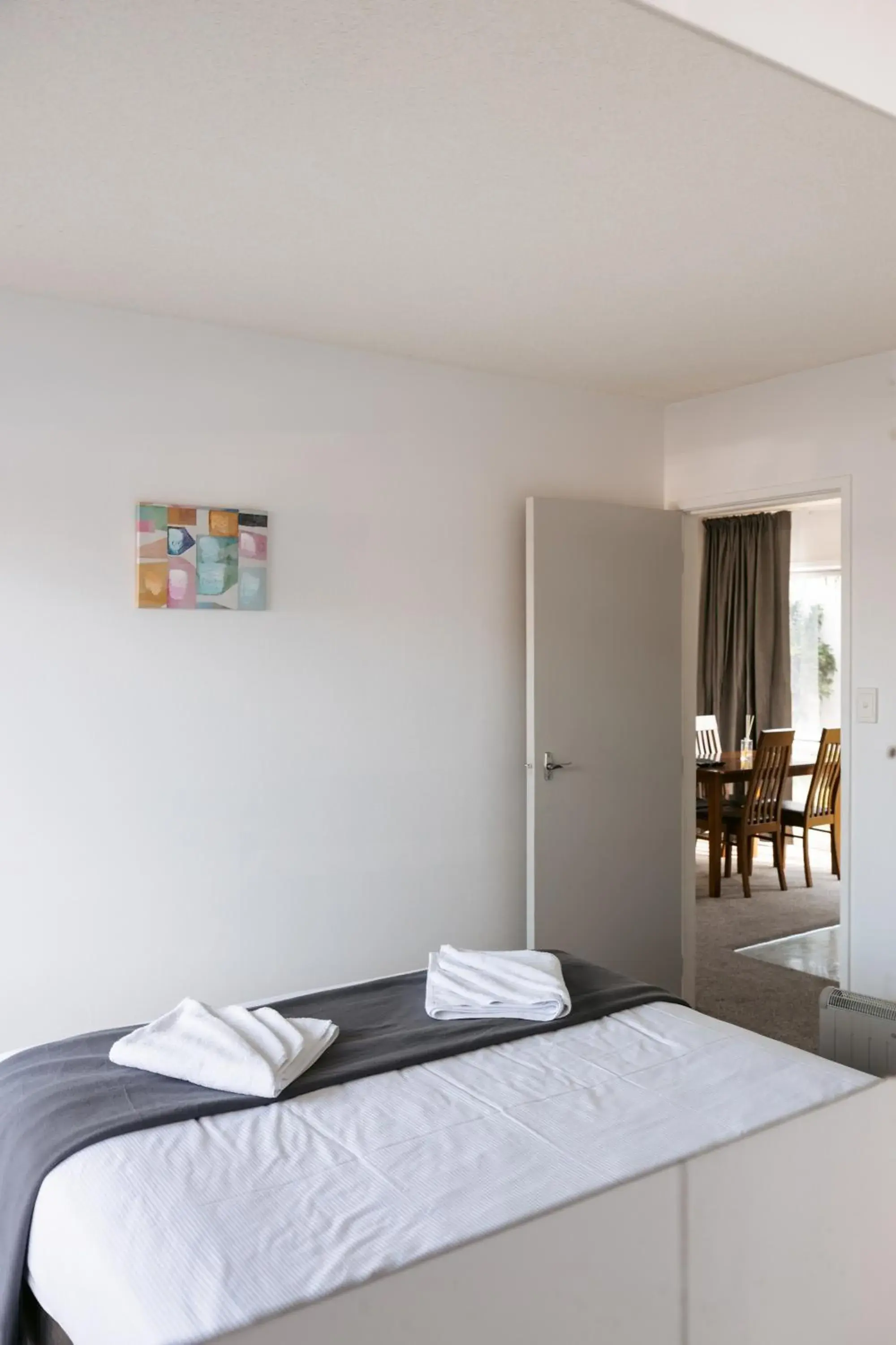 Bed in Roselands Motel Bed in Roselands Motel