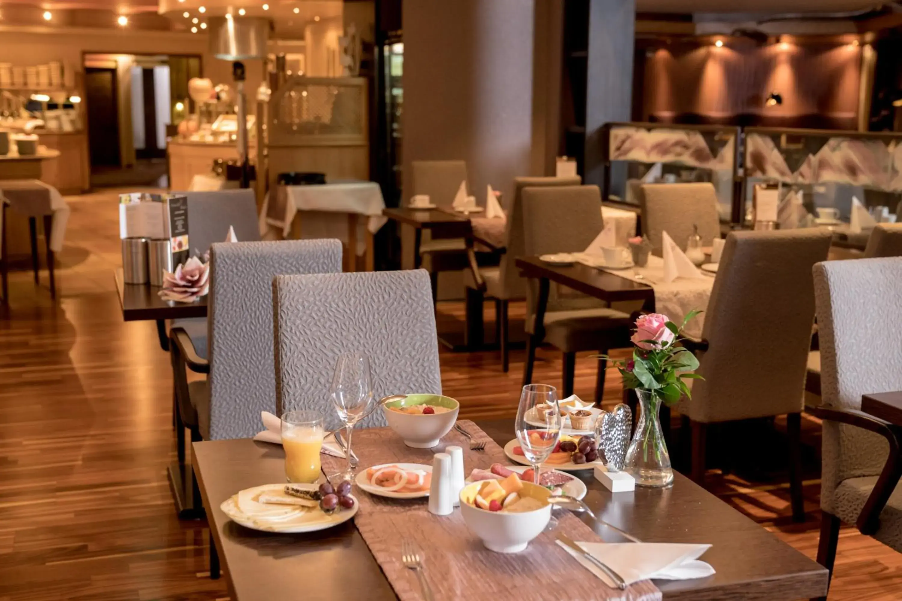 Buffet breakfast in Hotel Freund - Privathotels Dr Lohbeck Buffet breakfast in Hotel Freund - Privathotels Dr Lohbeck