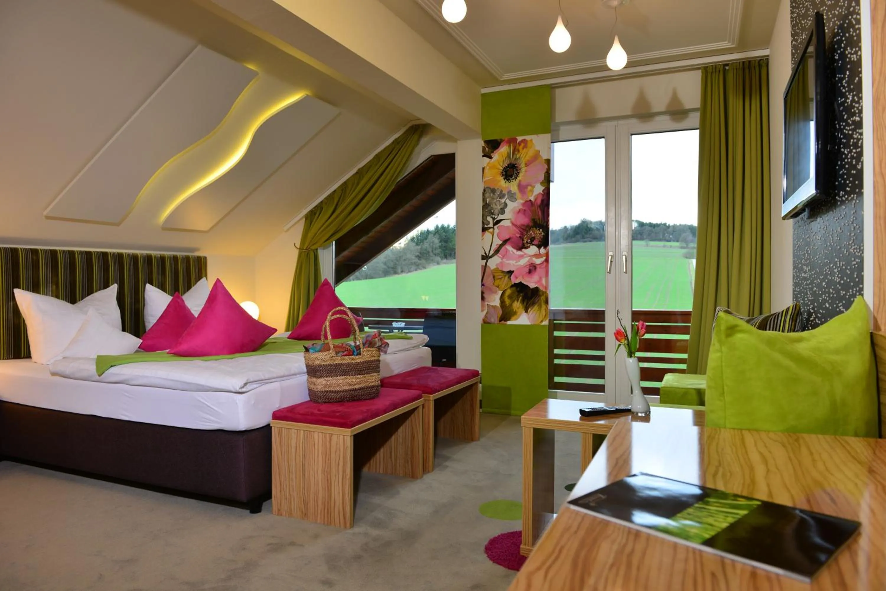 Photo of the whole room, Bed in Hotel Freund - Privathotels Dr Lohbeck