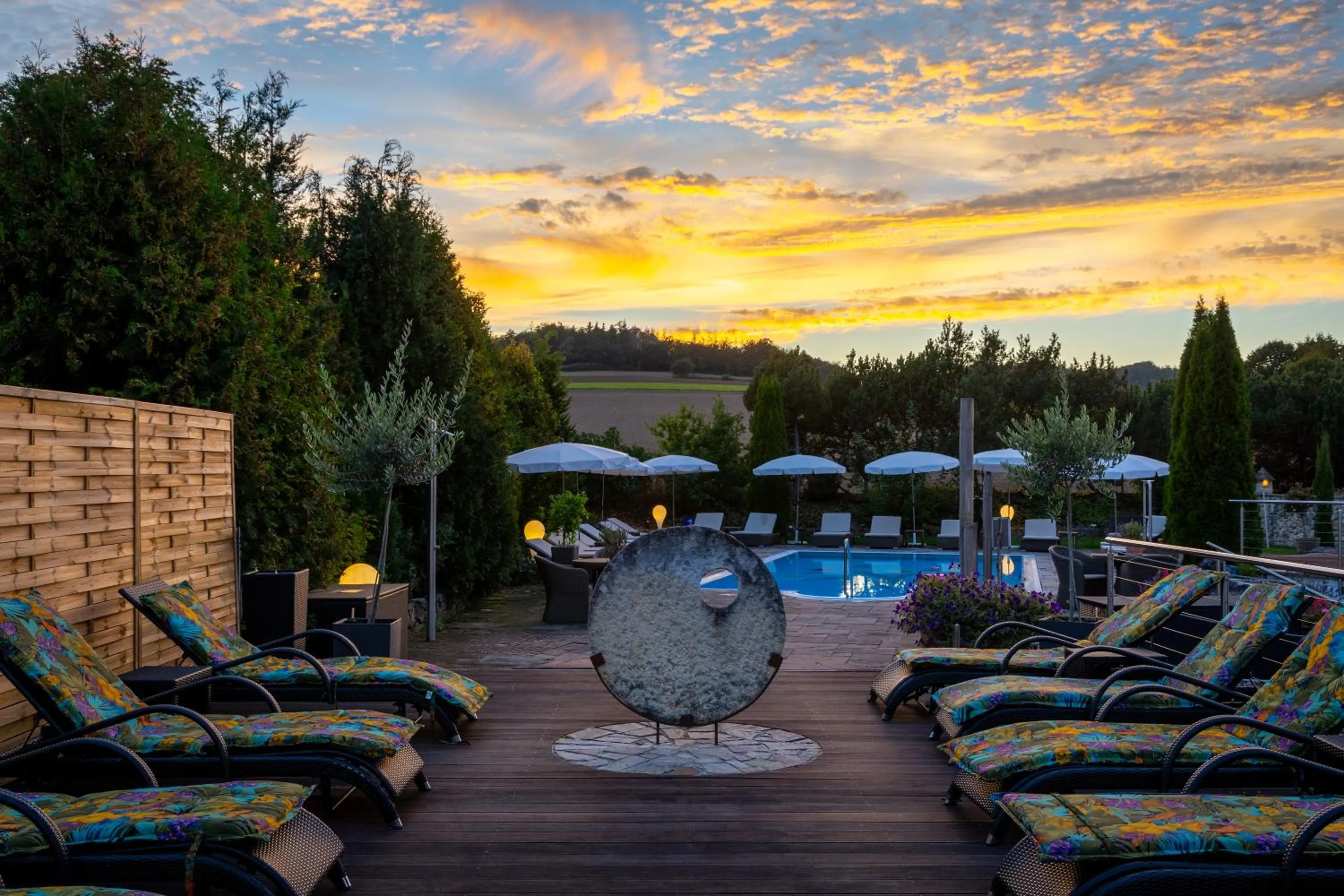 Swimming pool in Hotel Freund - Privathotels Dr Lohbeck