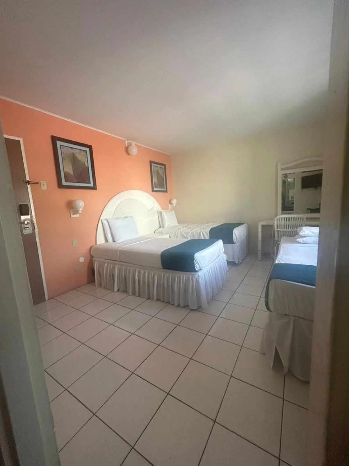 Bed in Seaview Beach Hotel