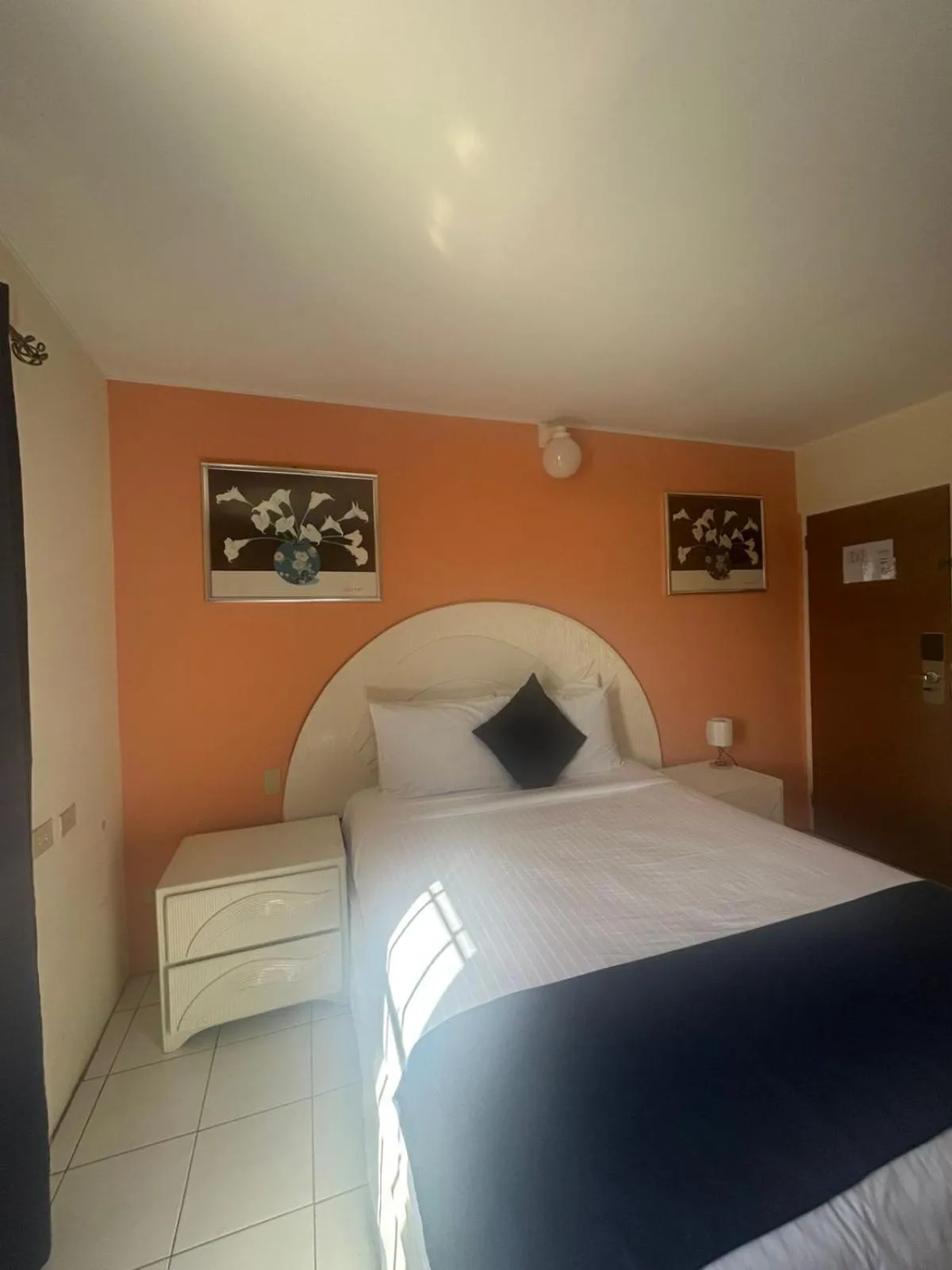 Bed in Seaview Beach Hotel