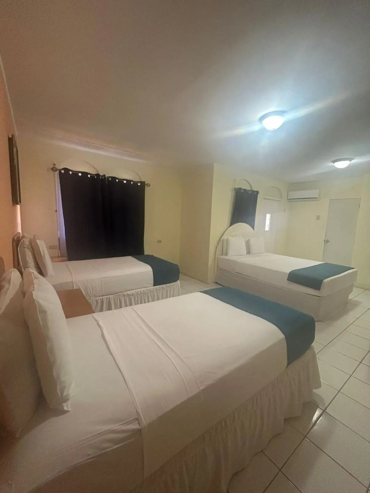 Bed in Seaview Beach Hotel