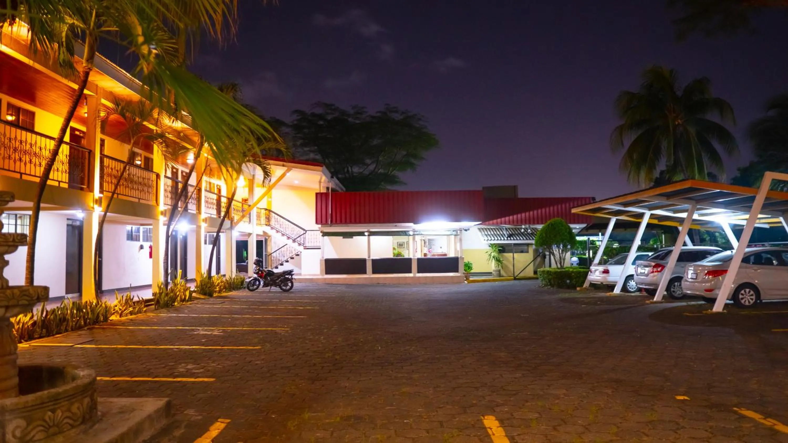 Parking in Hotel Estrella