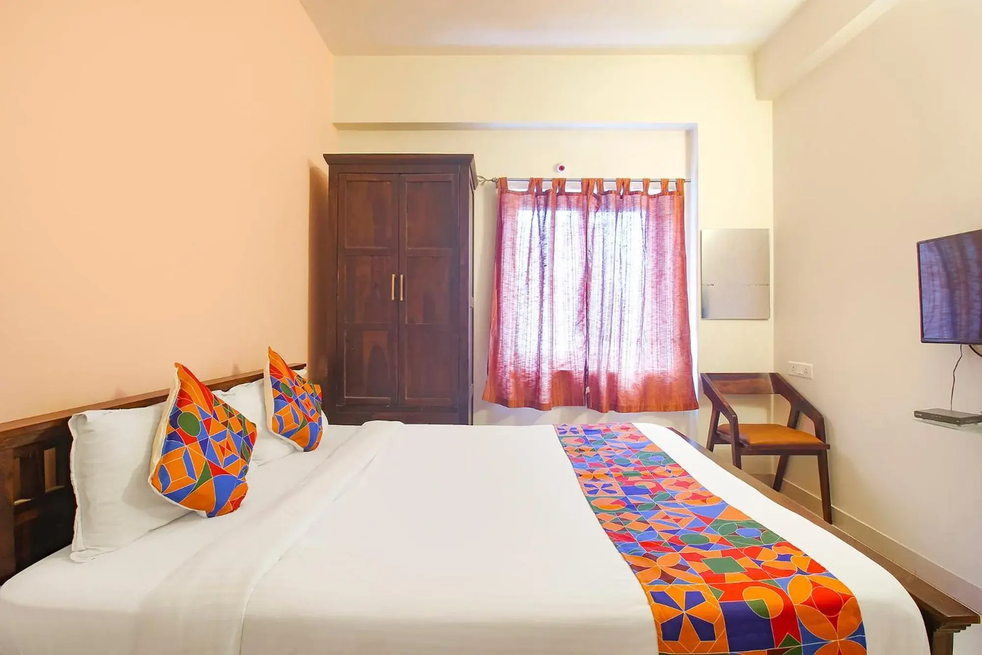 Communal lounge/ TV room, Bed in Via Corner Courtyard - Nr Botanical Garden, Kondapur Communal lounge/ TV room, Bed in Via Corner Courtyard - Nr Botanical Garden, Kondapur