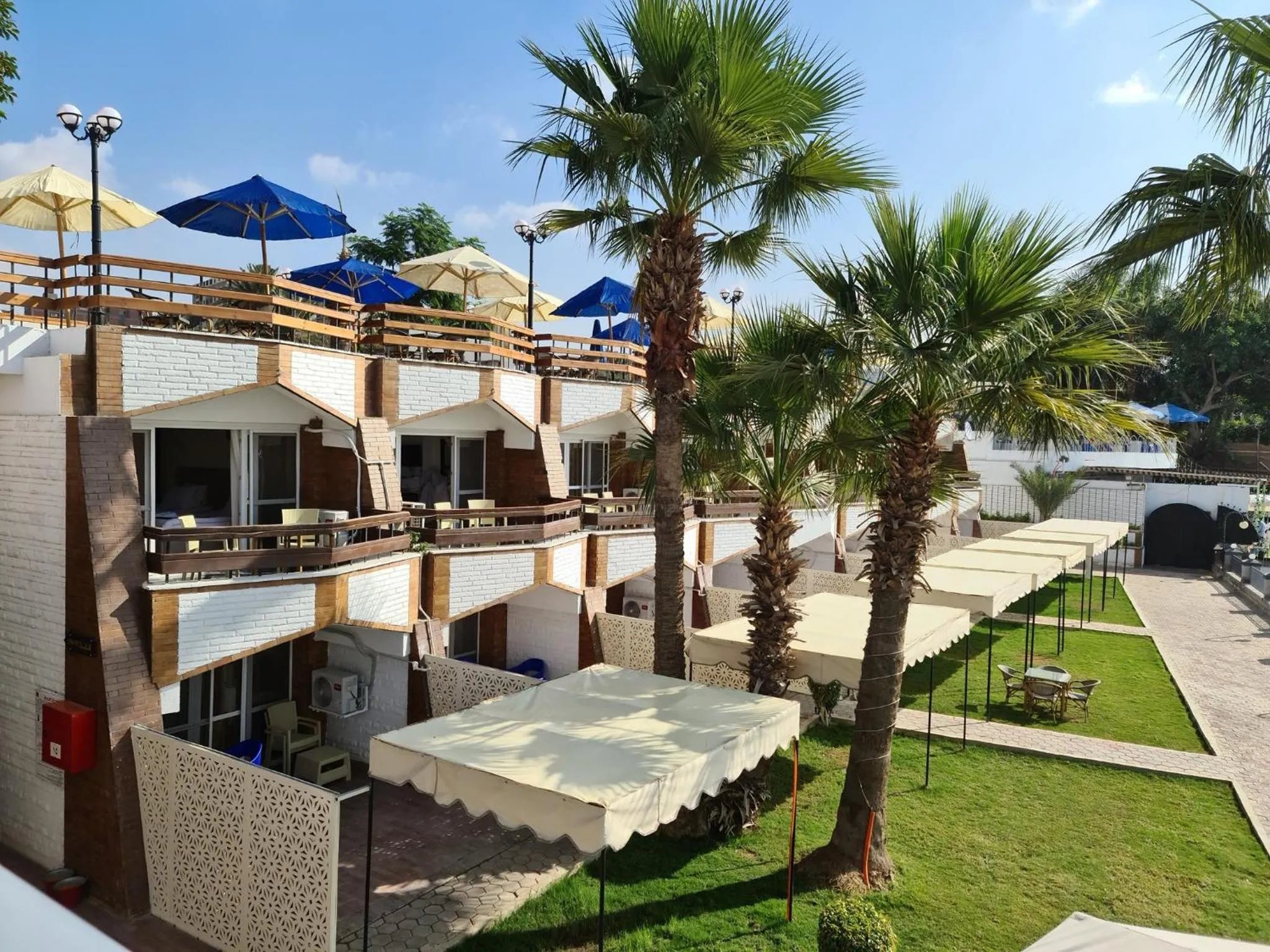 Facade/entrance in Jewel Maadi Cabins and Club