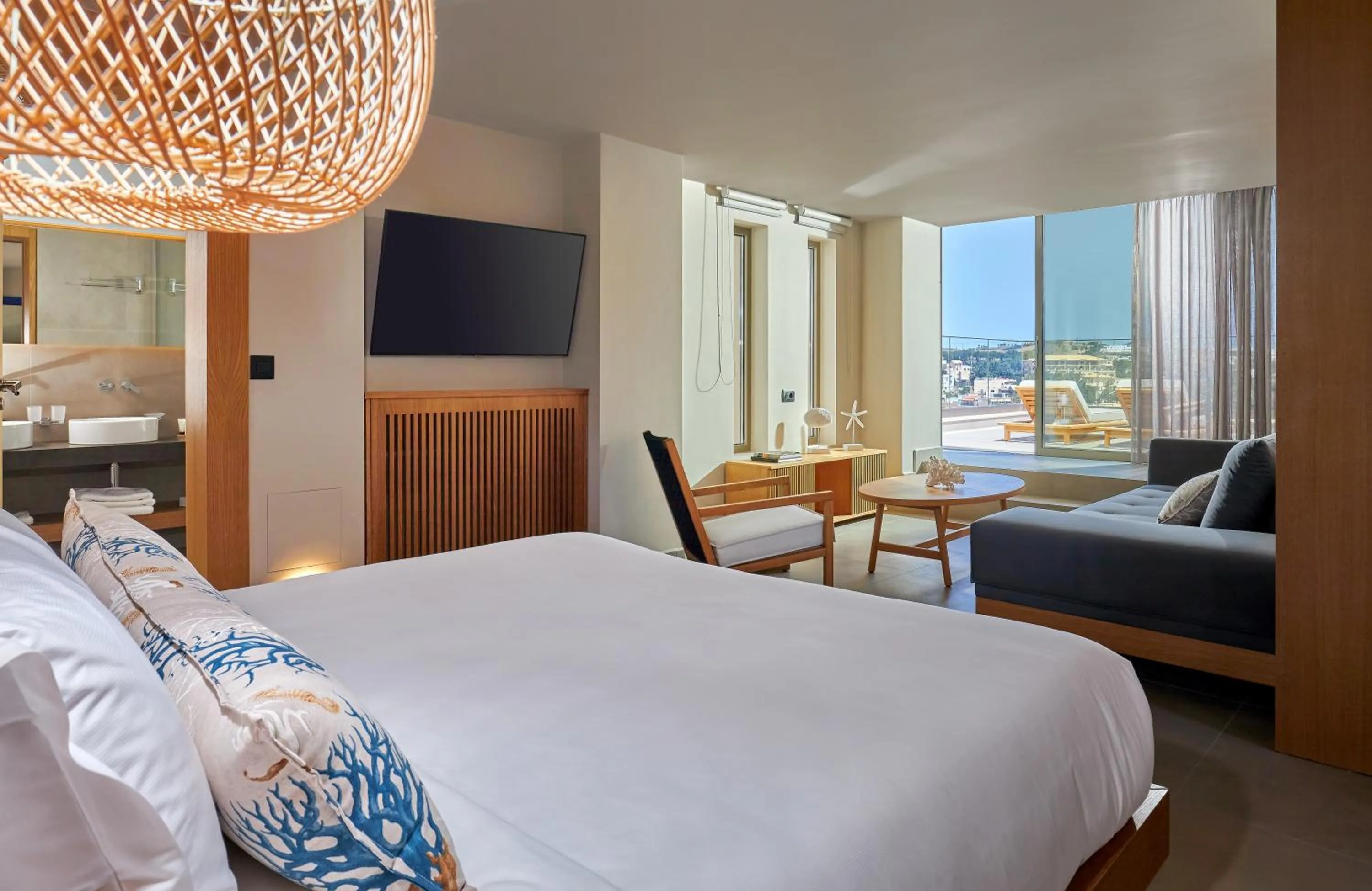 Bed in Castello Infinity Suites - Adults Only