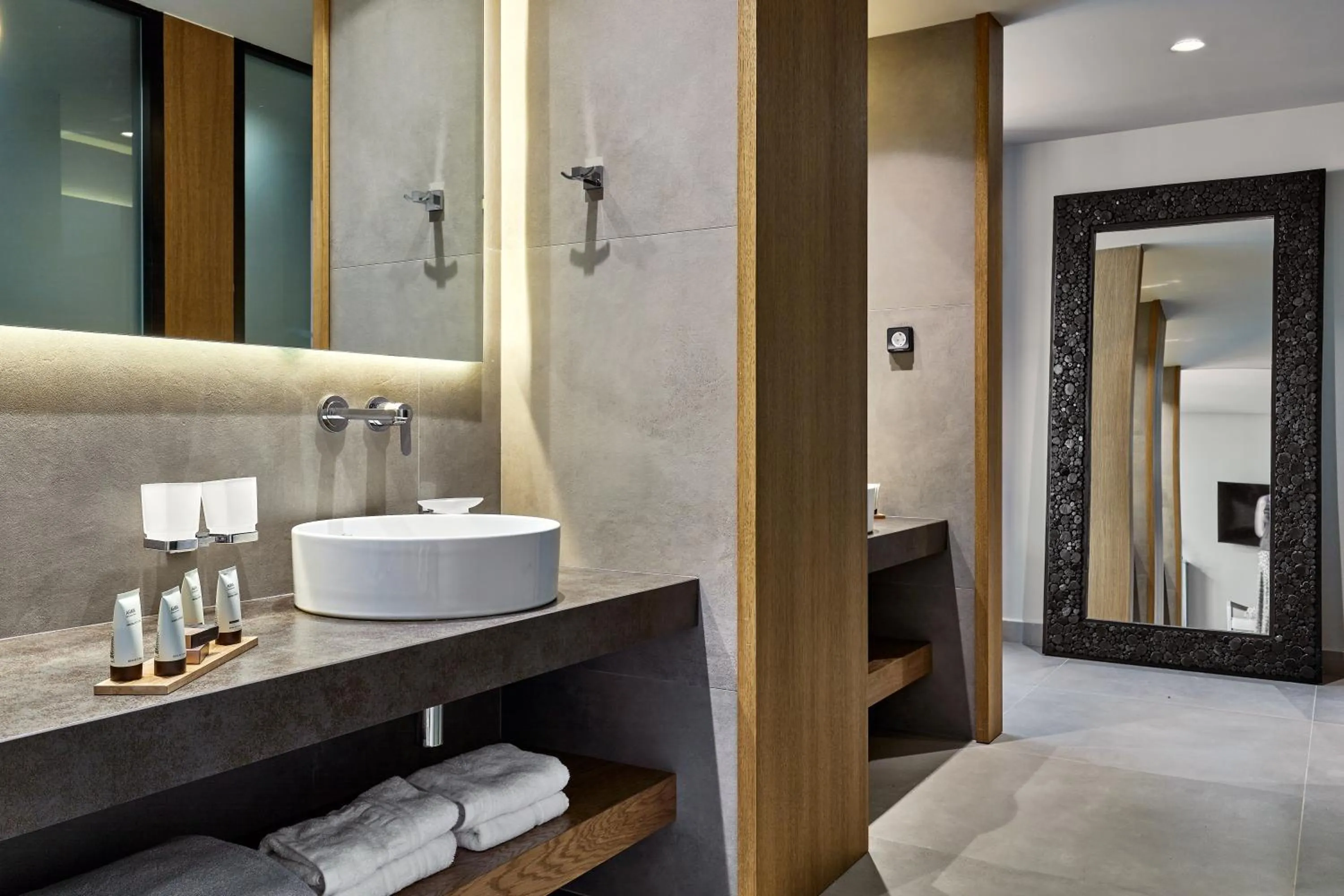 Bathroom in Castello Infinity Suites - Adults Only