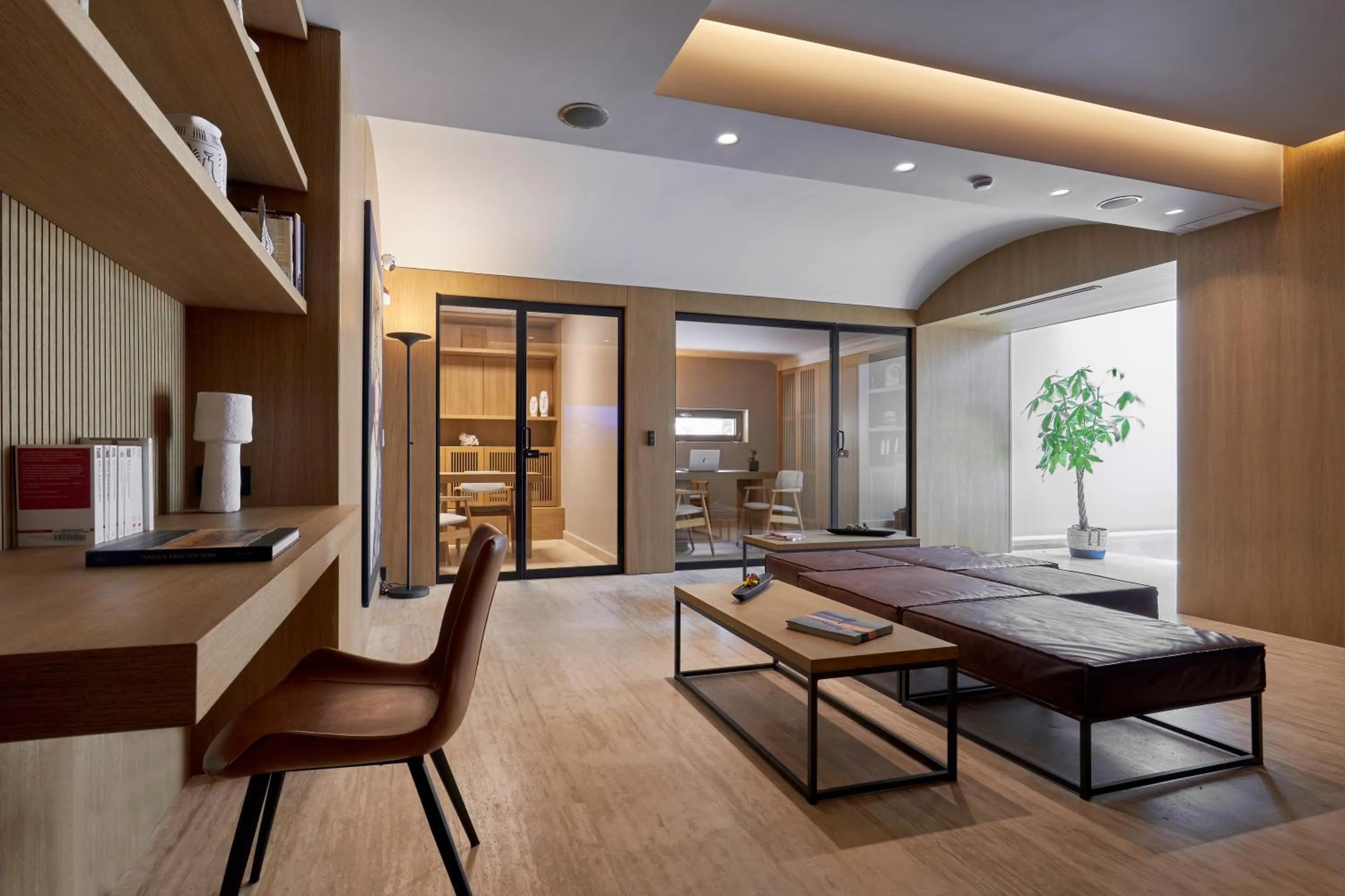 Communal lounge/ TV room in Castello Infinity Suites - Adults Only