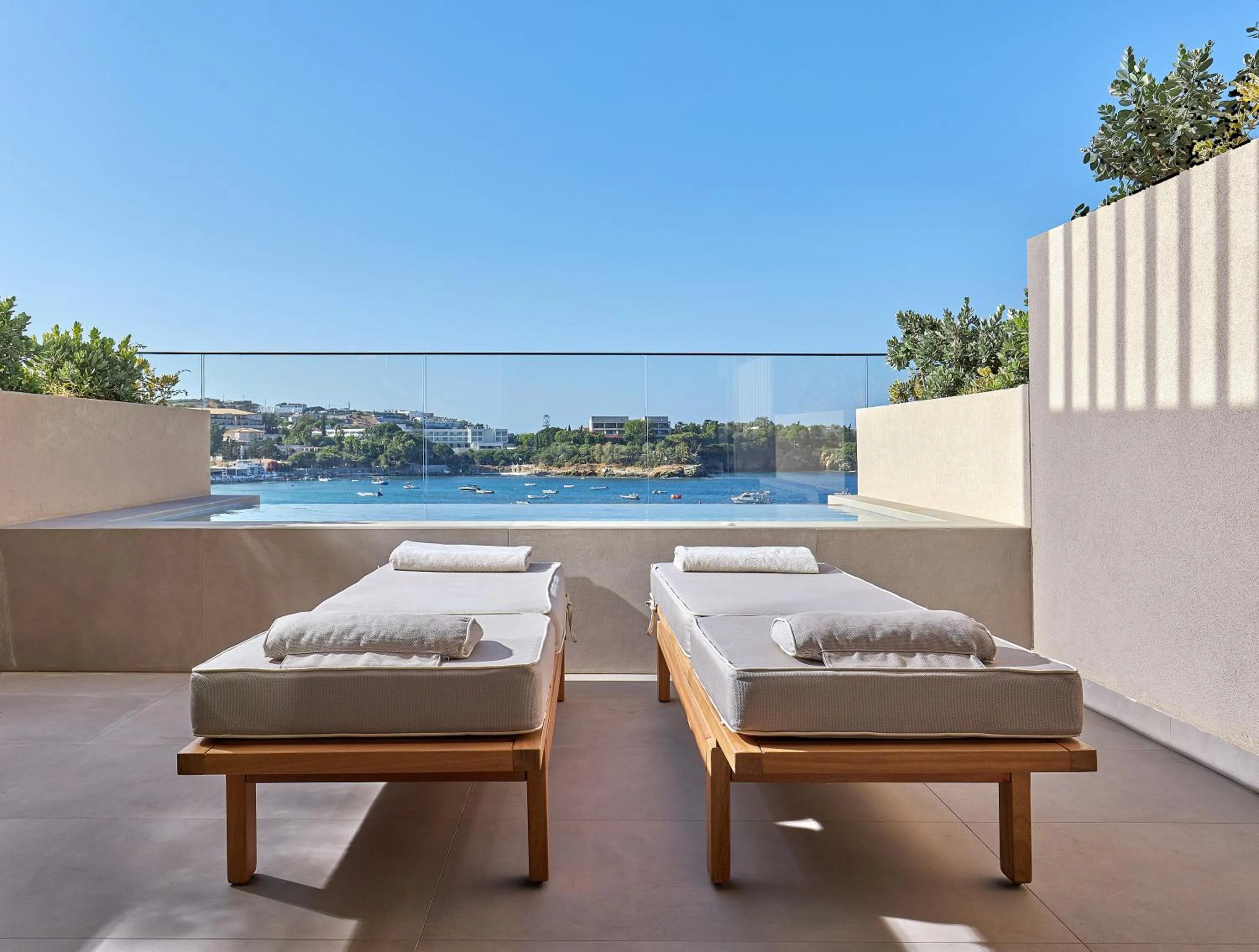 Swimming pool in Castello Infinity Suites - Adults Only